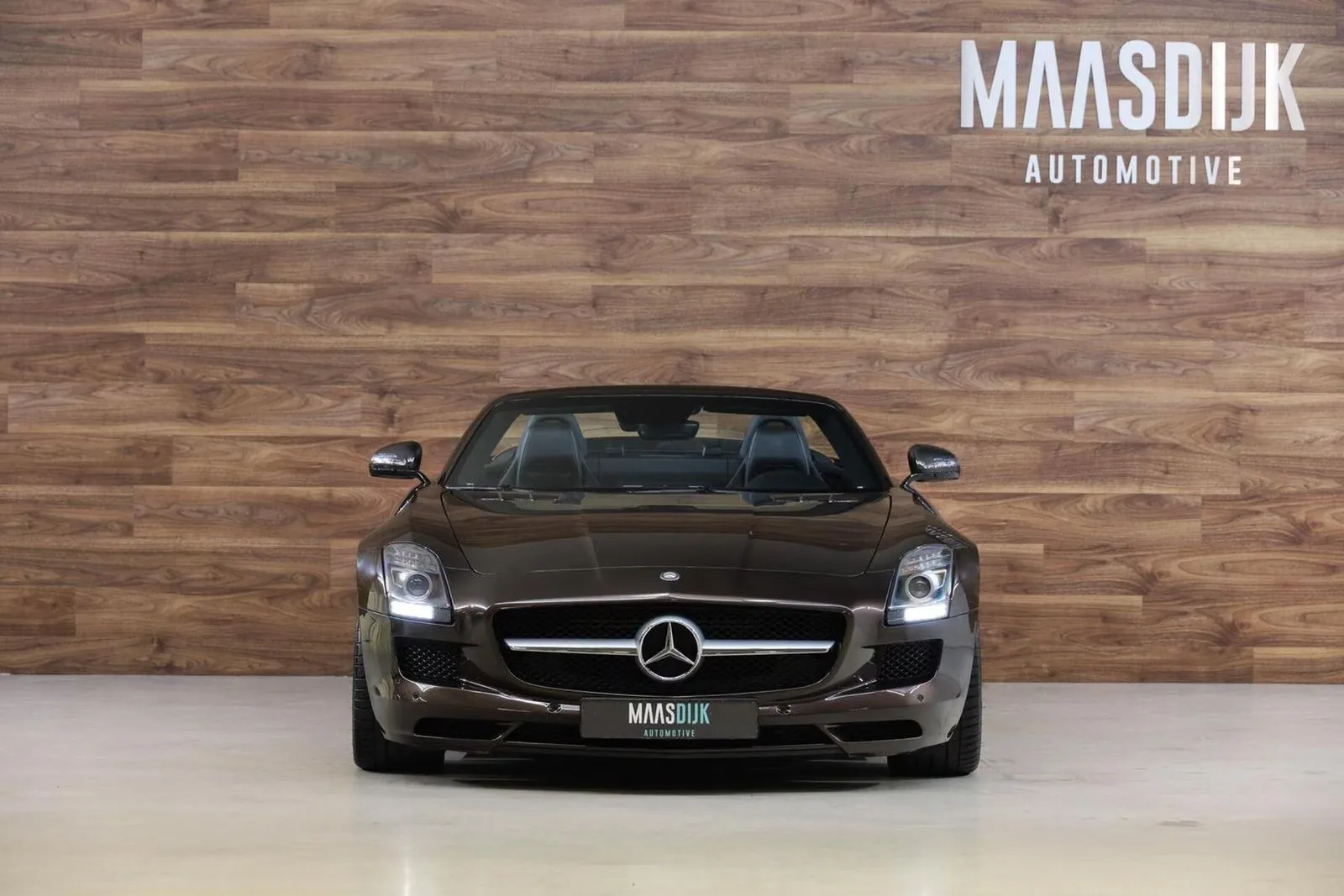2011 Mercedes-AMG SLS Roadster, 2/30