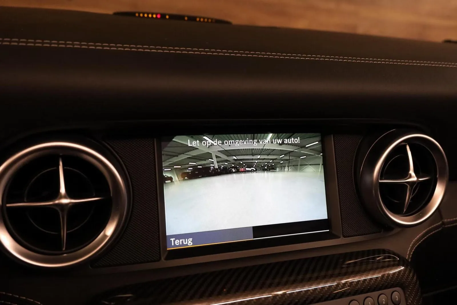 2011 Mercedes-AMG SLS Roadster, 18/30