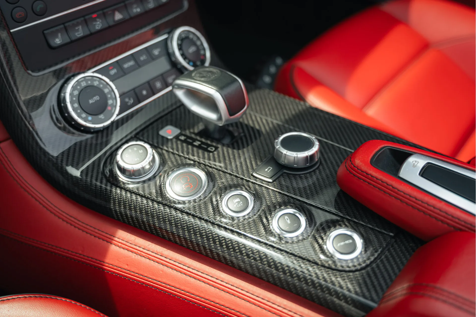 2011 Mercedes-AMG SLS Roadster, 9/30