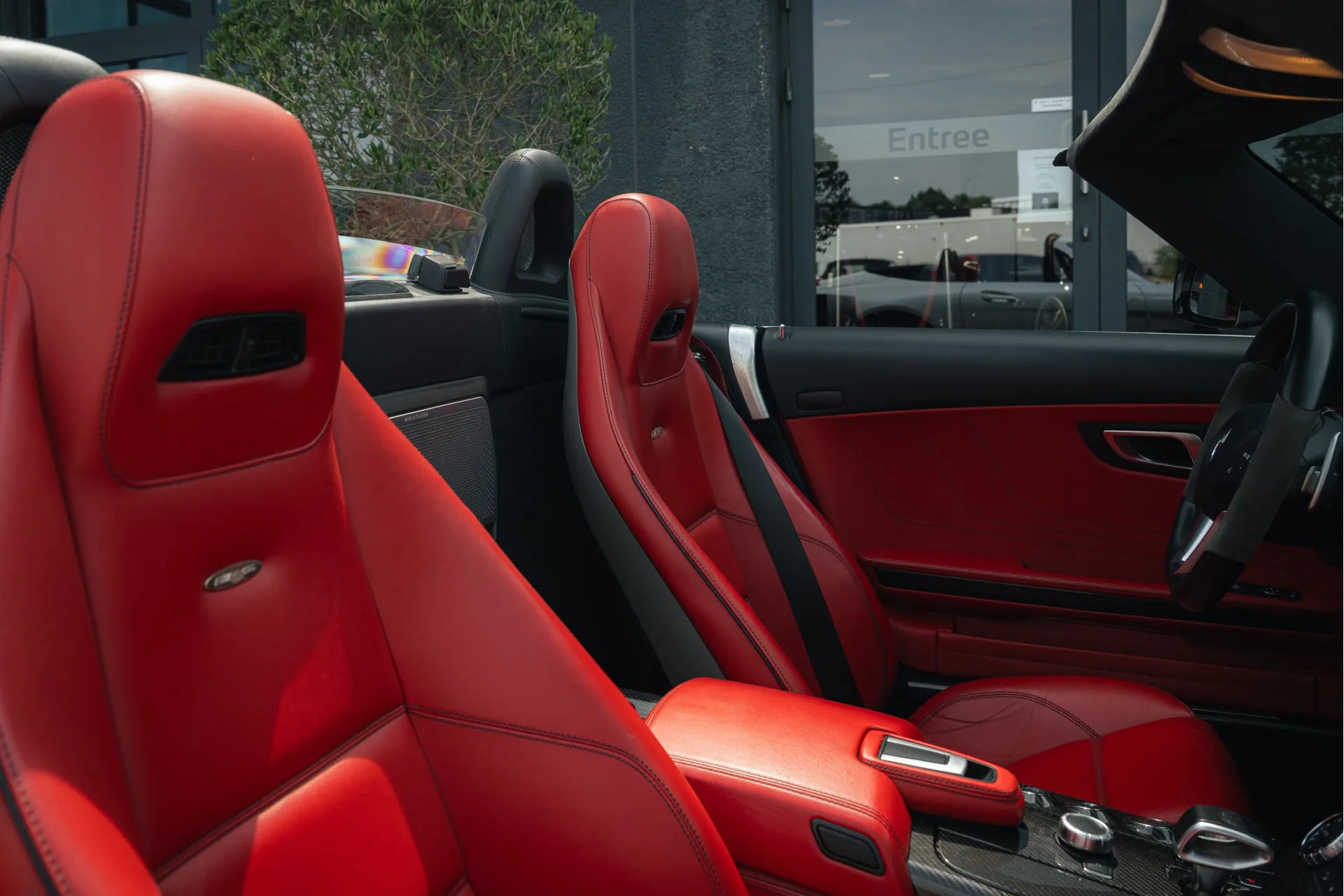2011 Mercedes-AMG SLS Roadster, 19/30