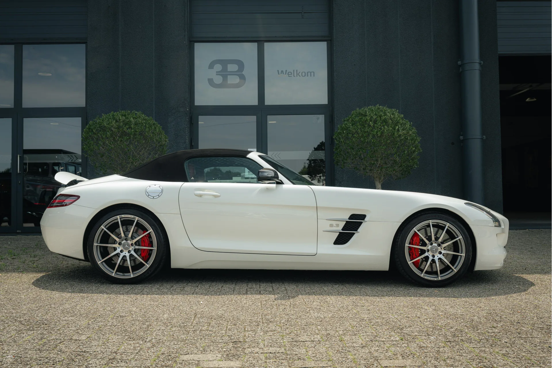 2011 Mercedes-AMG SLS Roadster, 23/30