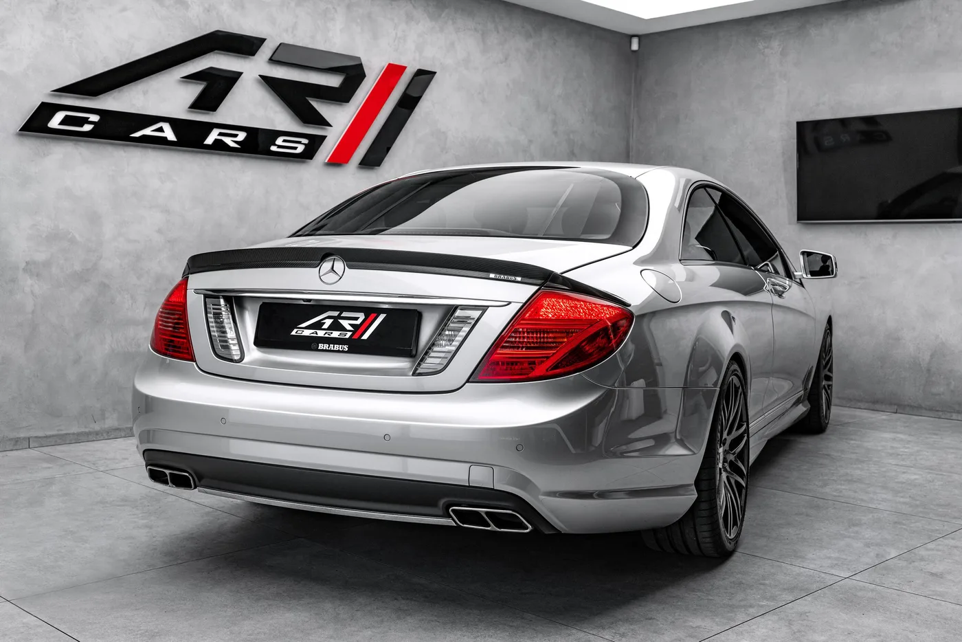 2011 Mercedes-Benz CL 500 4MATIC by Brabus offered by a specialist dealer in Ostrava, Czechia, photo 5 of 25