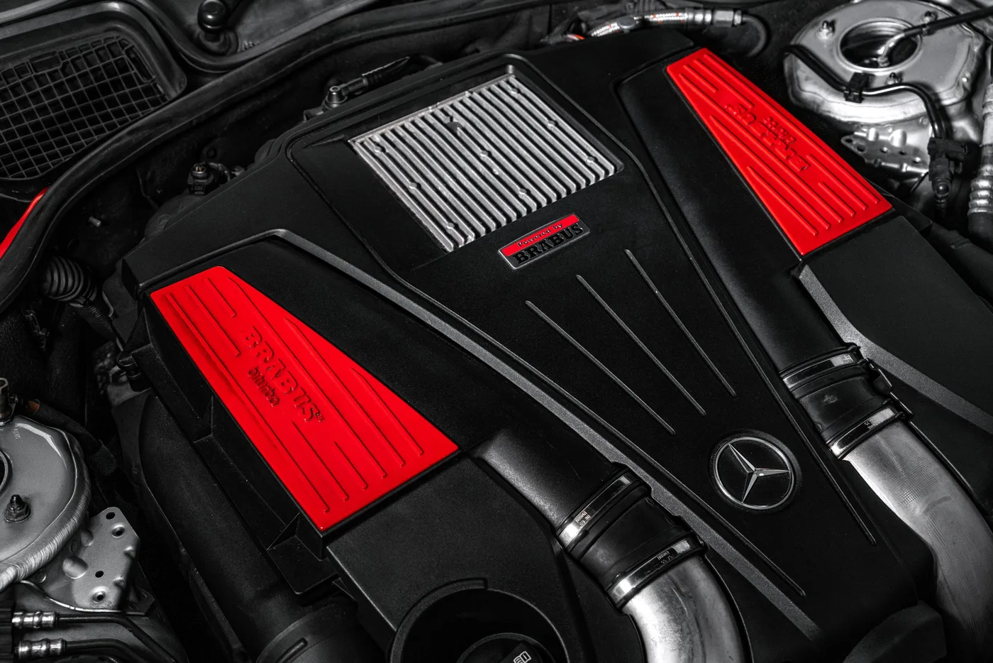 2011 Mercedes-Benz CL 500 4MATIC by Brabus offered by a specialist dealer in Ostrava, Czechia, photo 12 of 25