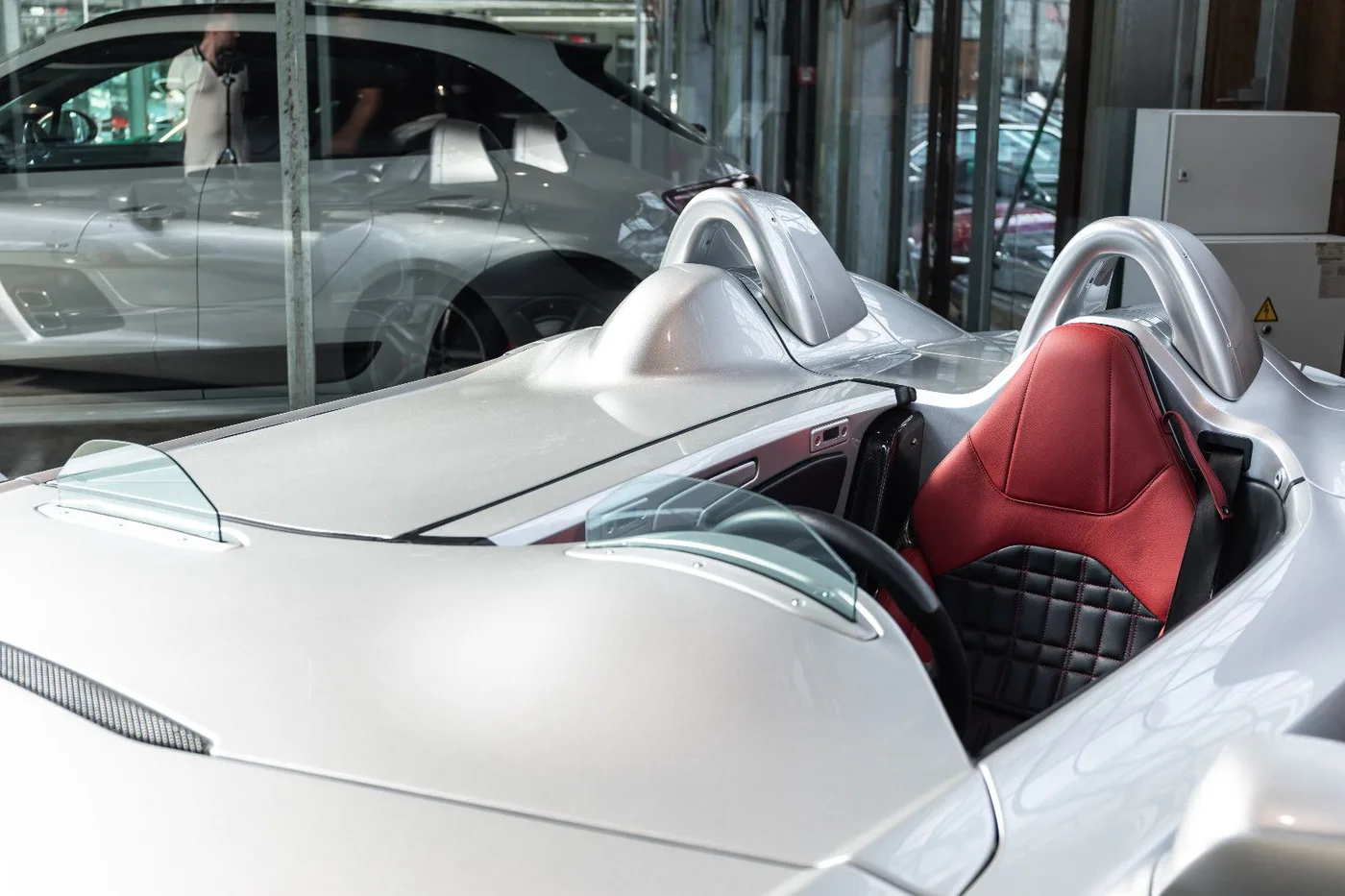 2011 Mercedes-Benz SLR McLaren Stirling Moss angeboten von einem Fachhändler in Neuss, Deutschland, Foto 10 von 10