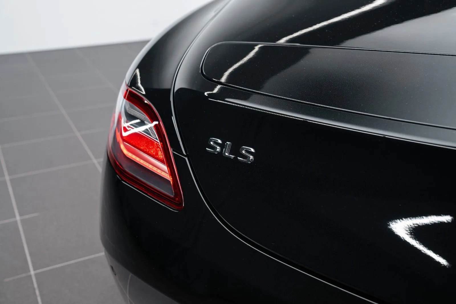 2011 Mercedes-Benz SLS AMG, 11/25