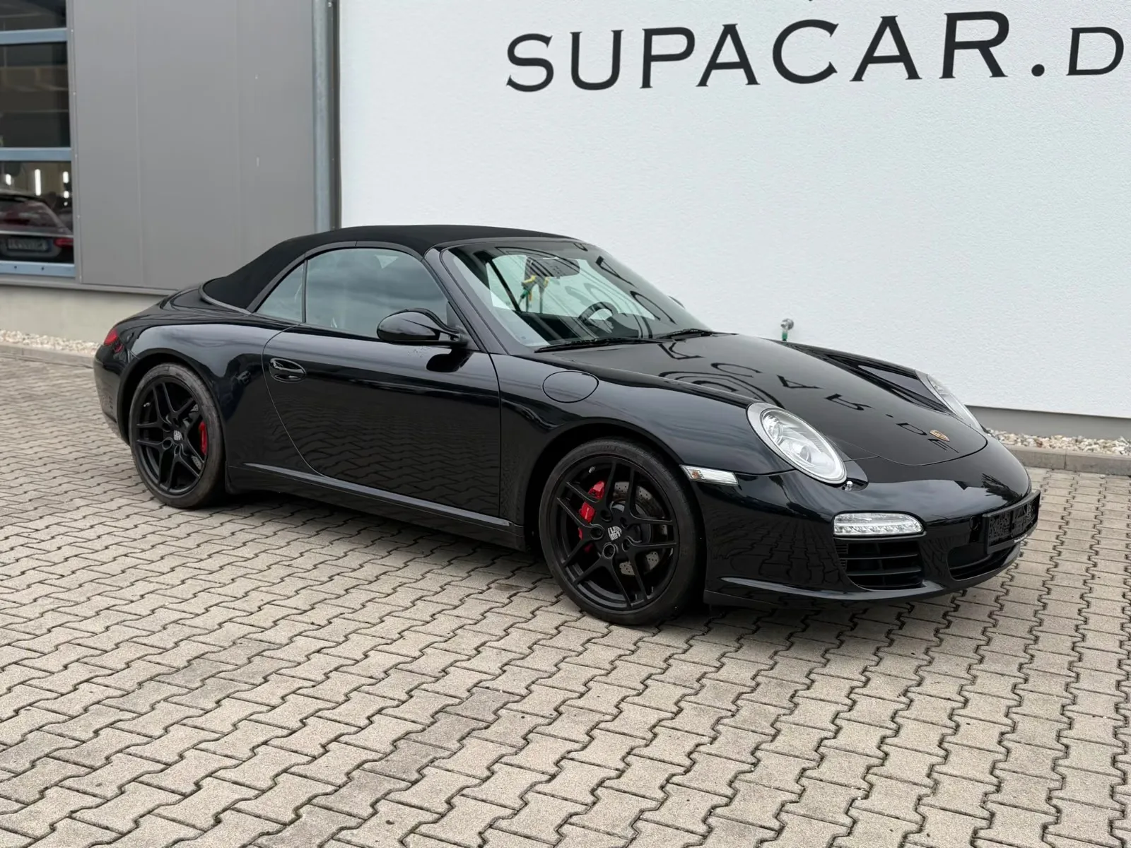 2011 Porsche 911 Carrera S Cabriolet, 2/25