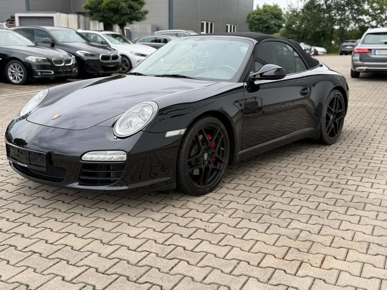 2011 Porsche 911 Carrera S Cabriolet, 5/25