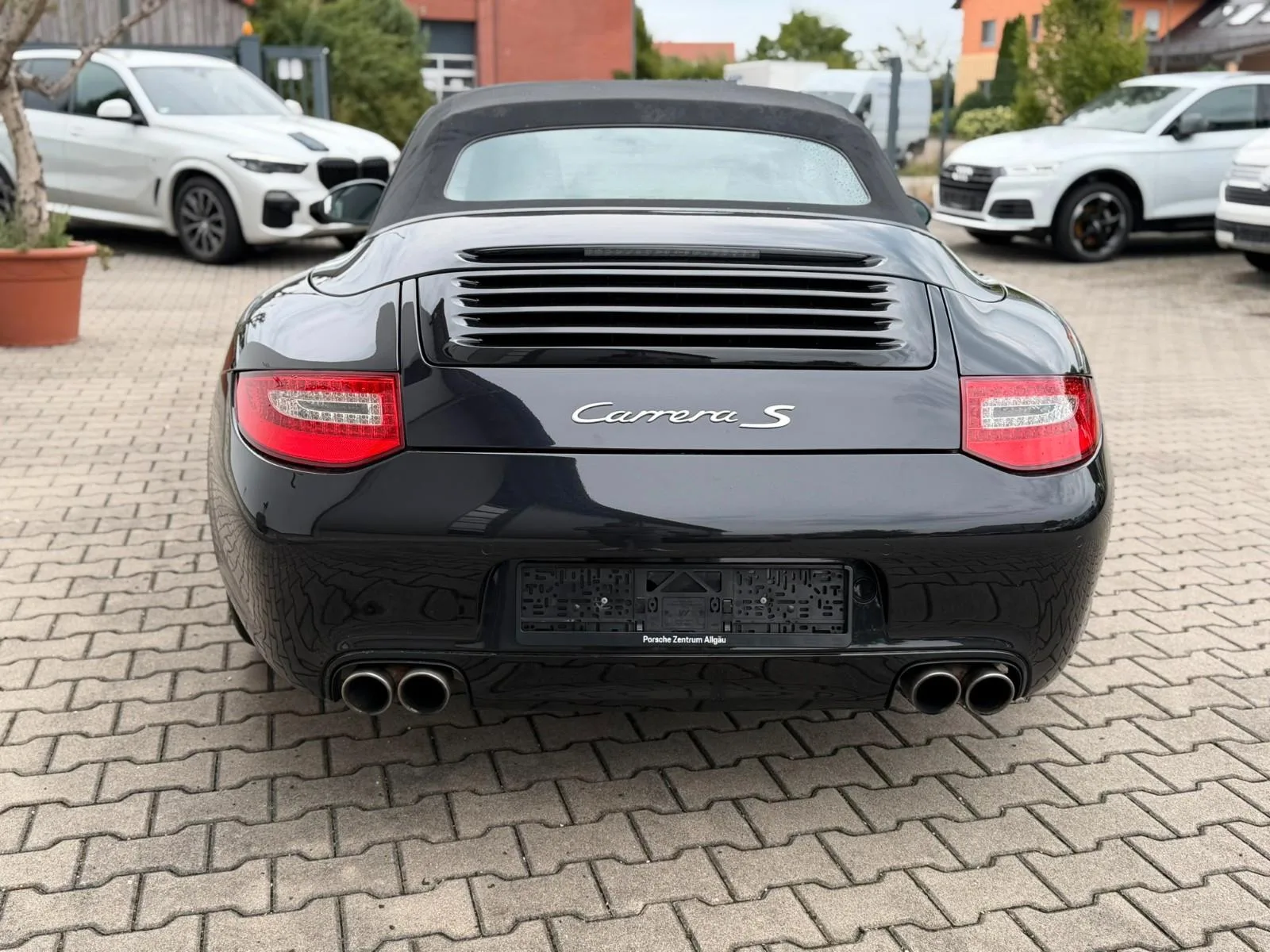 2011 Porsche 911 Carrera S Cabriolet, 8/25