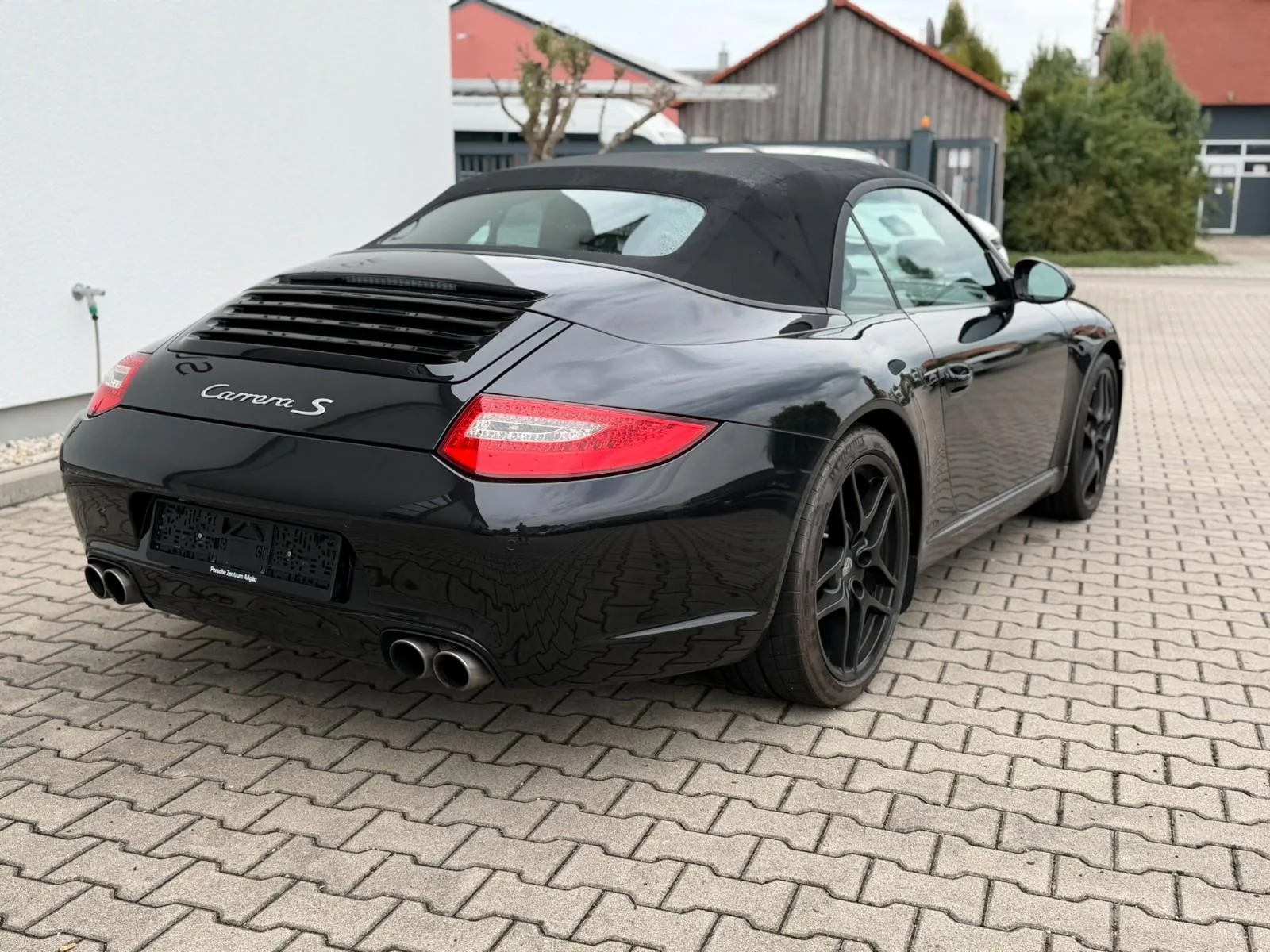 2011 Porsche 911 Carrera S Cabriolet, 9/25