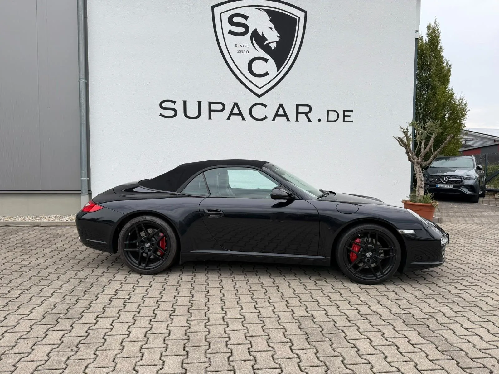 2011 Porsche 911 Carrera S Cabriolet, 12/25