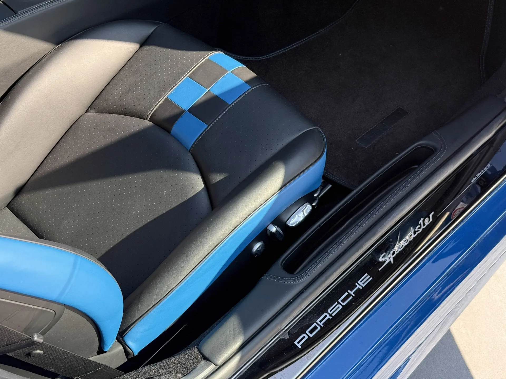 2011 Porsche 911 Speedster, 11/23