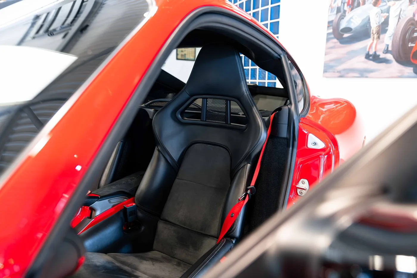 2011 Porsche Cayman R angeboten von einem Oldtimerspezialisten in London, Vereinigtes Königreich, Foto 13 von 19