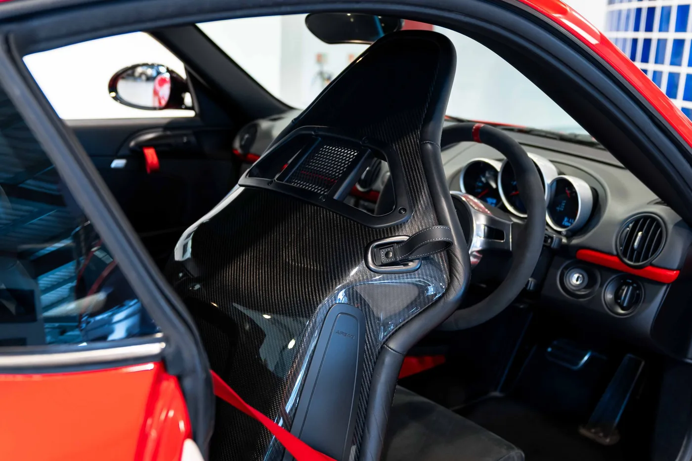 2011 Porsche Cayman R angeboten von einem Oldtimerspezialisten in London, Vereinigtes Königreich, Foto 15 von 19