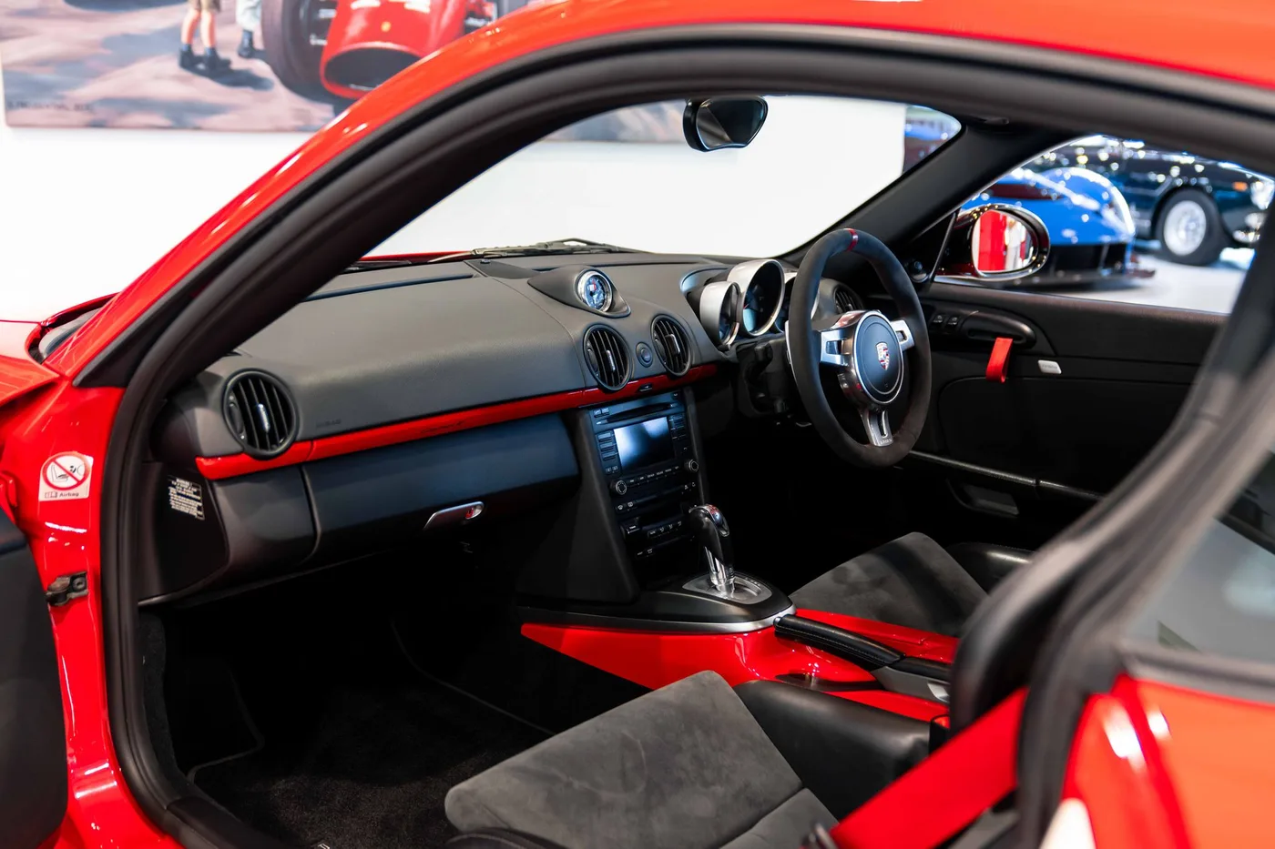 2011 Porsche Cayman R angeboten von einem Oldtimerspezialisten in London, Vereinigtes Königreich, Foto 16 von 19