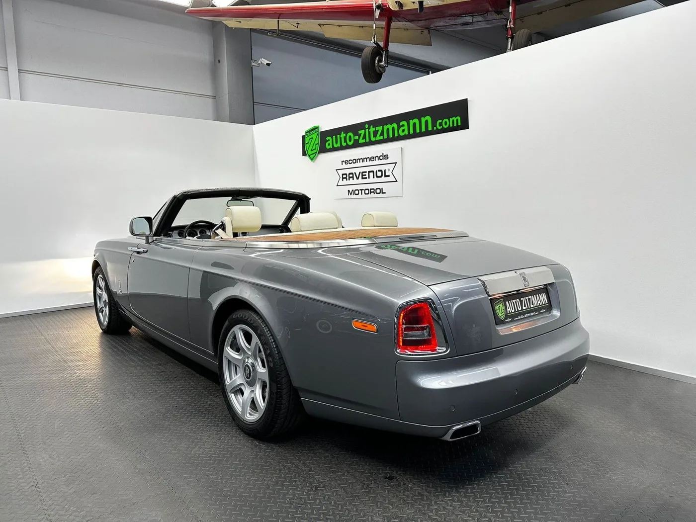 2011 Rolls-Royce Phantom Drophead Coupé angeboten von einem Fachhändler in Nuremberg, Deutschland, Foto 8 von 15