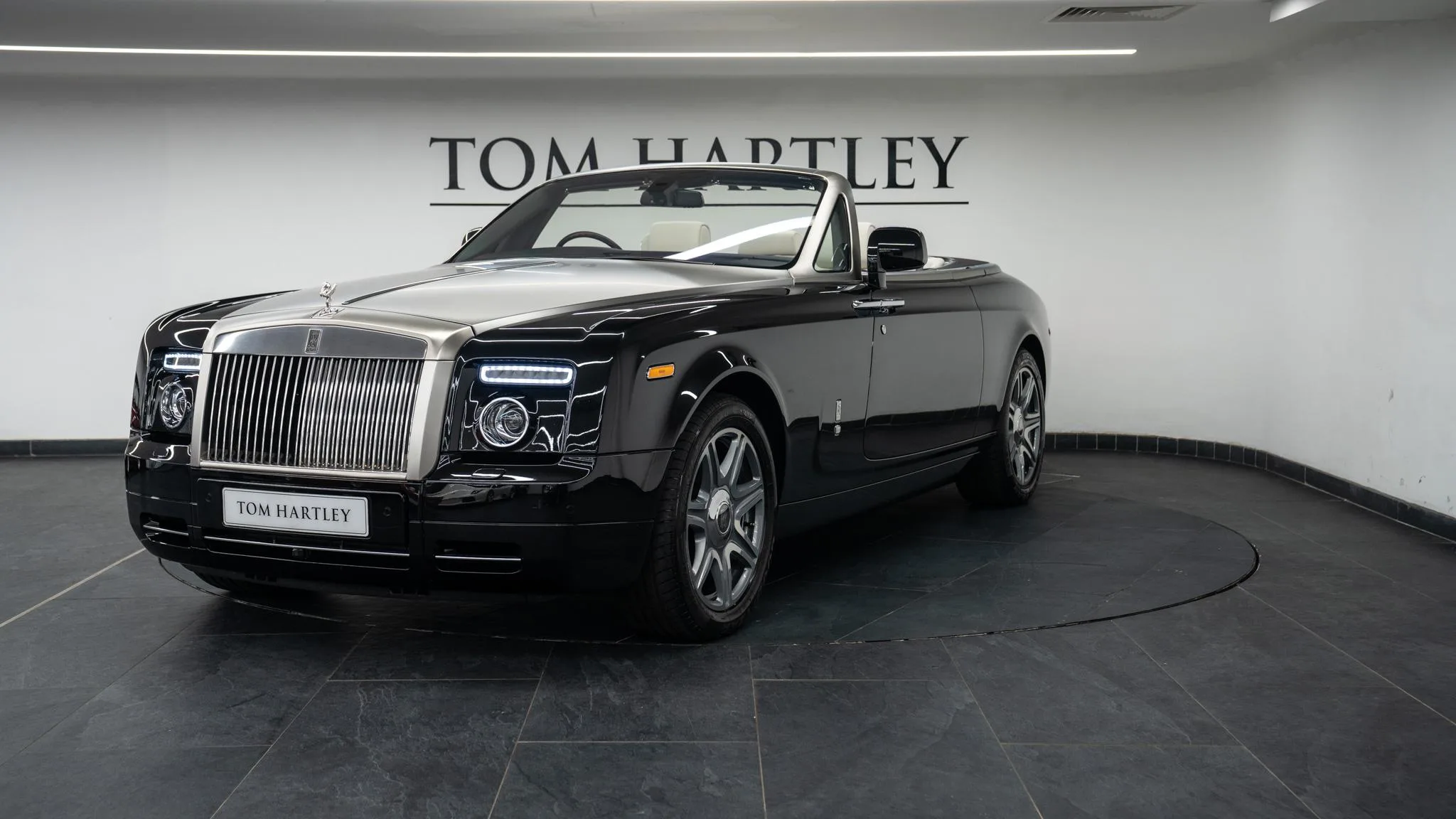 2011 Rolls-Royce Phantom Drophead Coupé, 3/30
