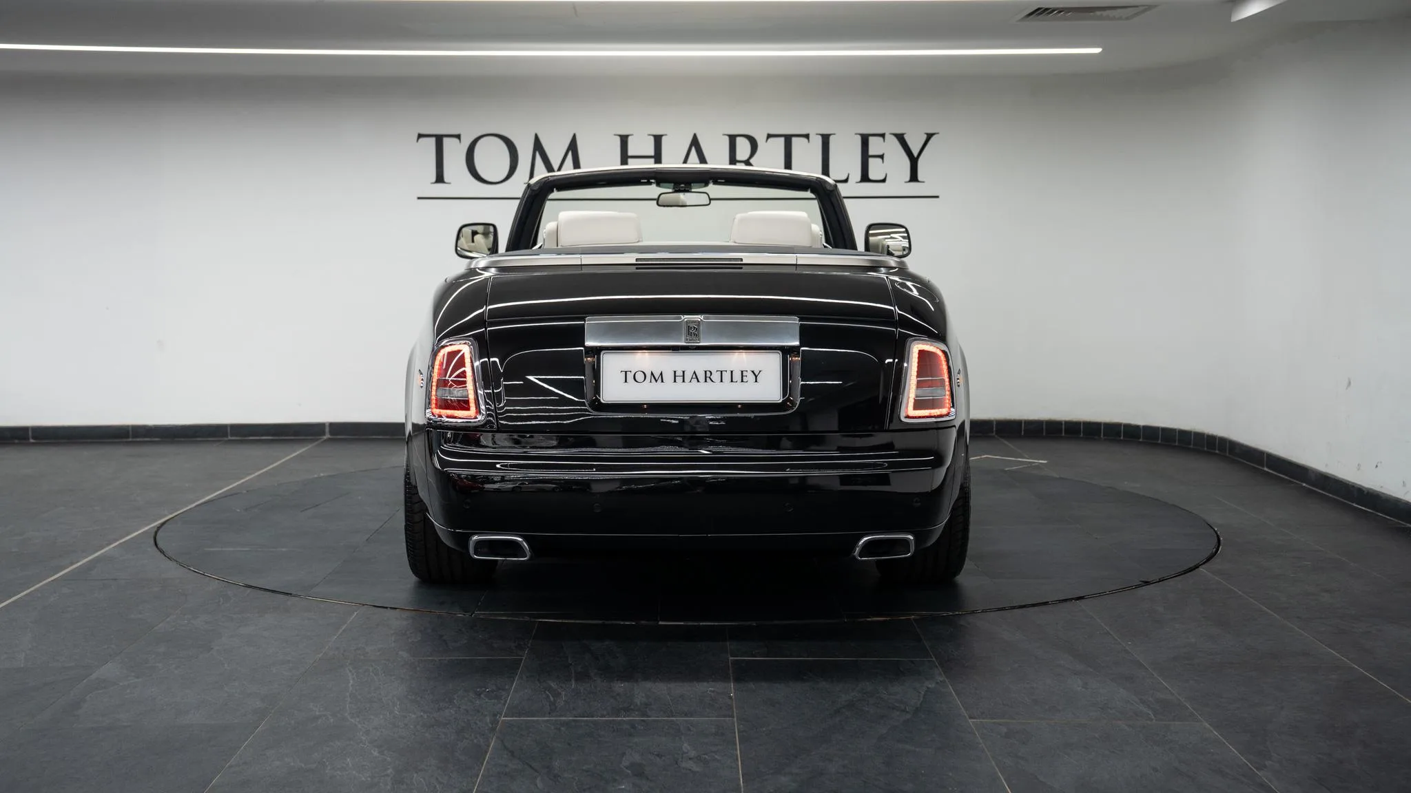 2011 Rolls-Royce Phantom Drophead Coupé, 6/30