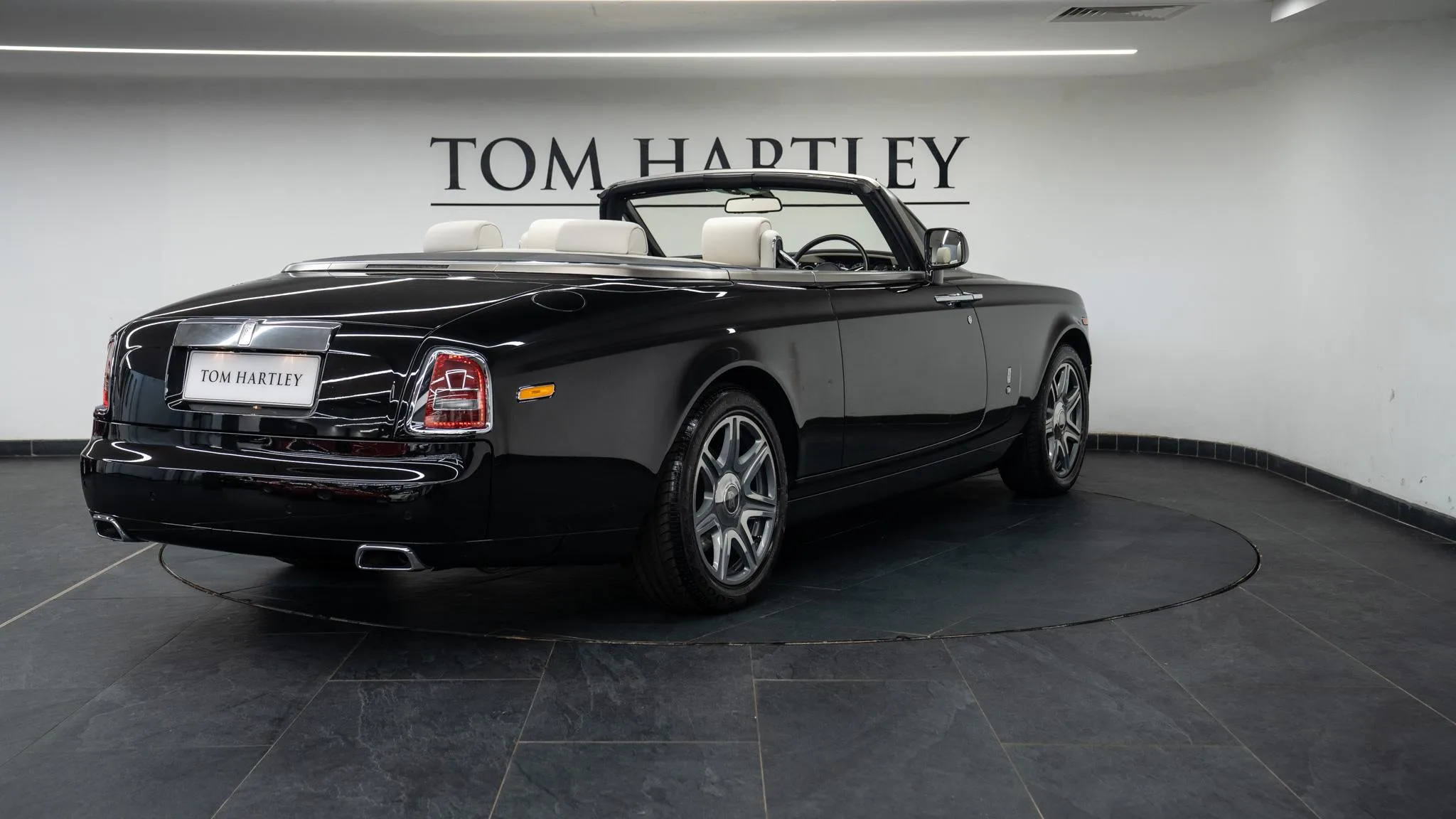 2011 Rolls-Royce Phantom Drophead Coupé, 7/30