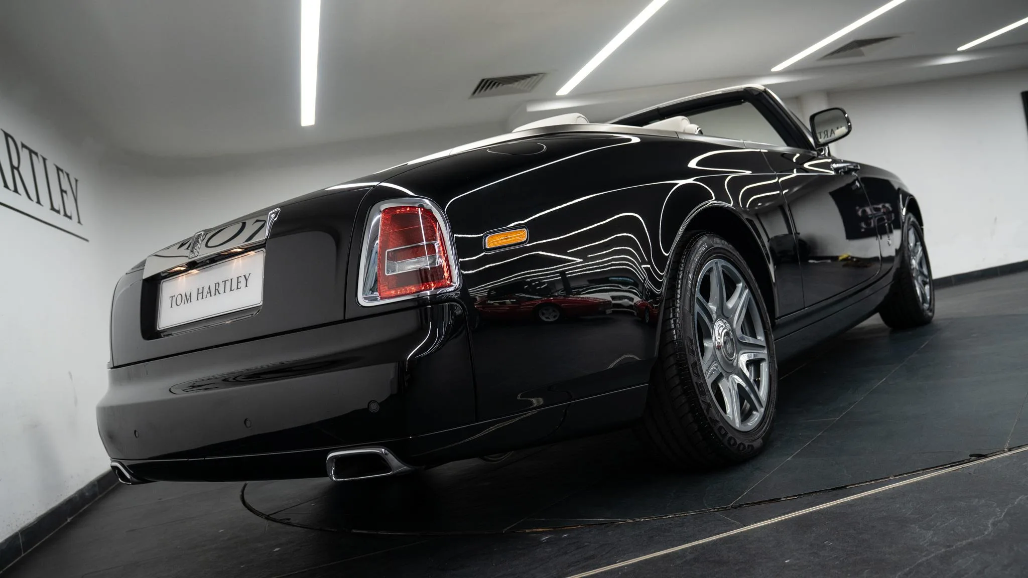 2011 Rolls-Royce Phantom Drophead Coupé, 17/30