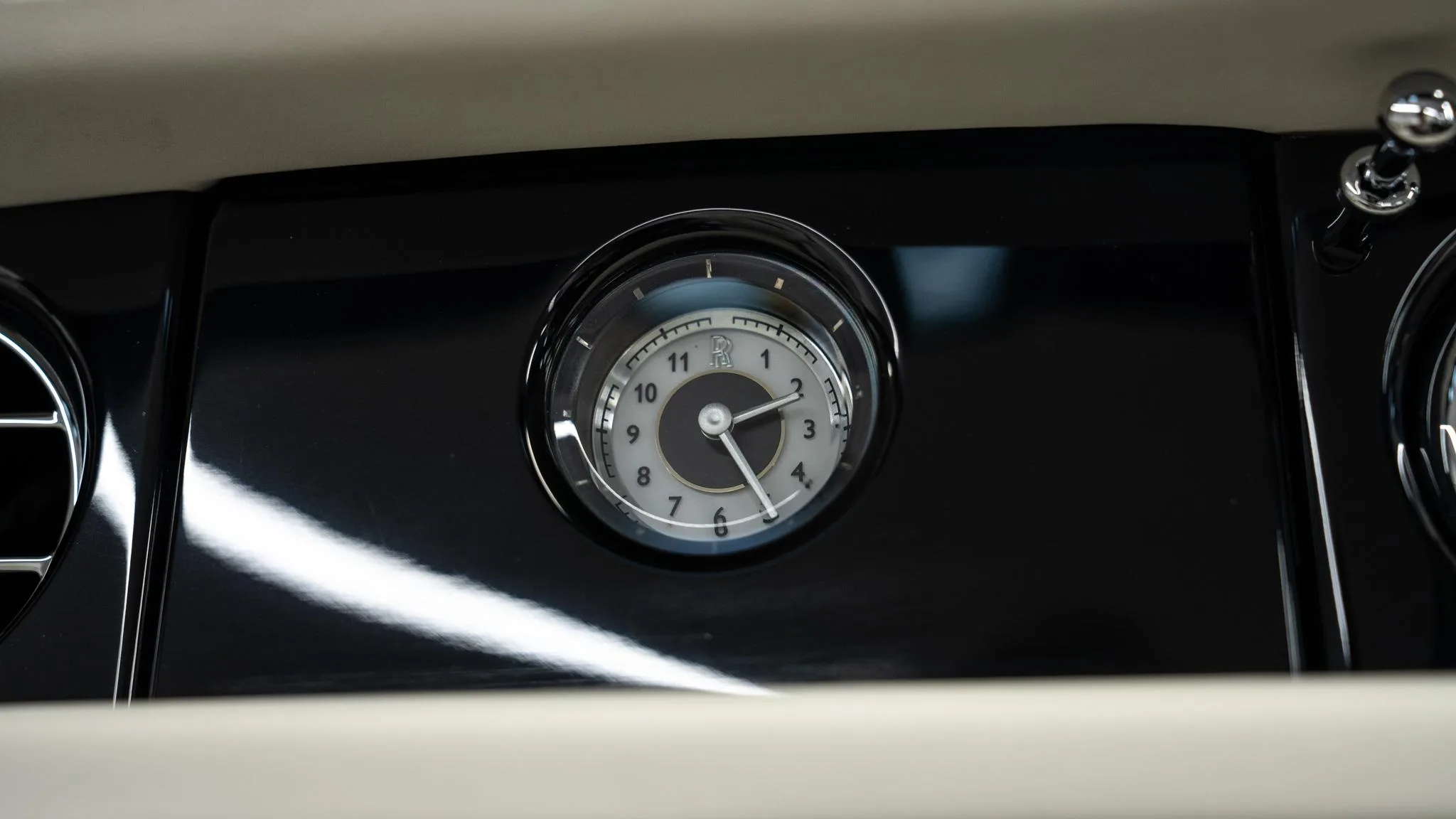 2011 Rolls-Royce Phantom Drophead Coupé, 29/30