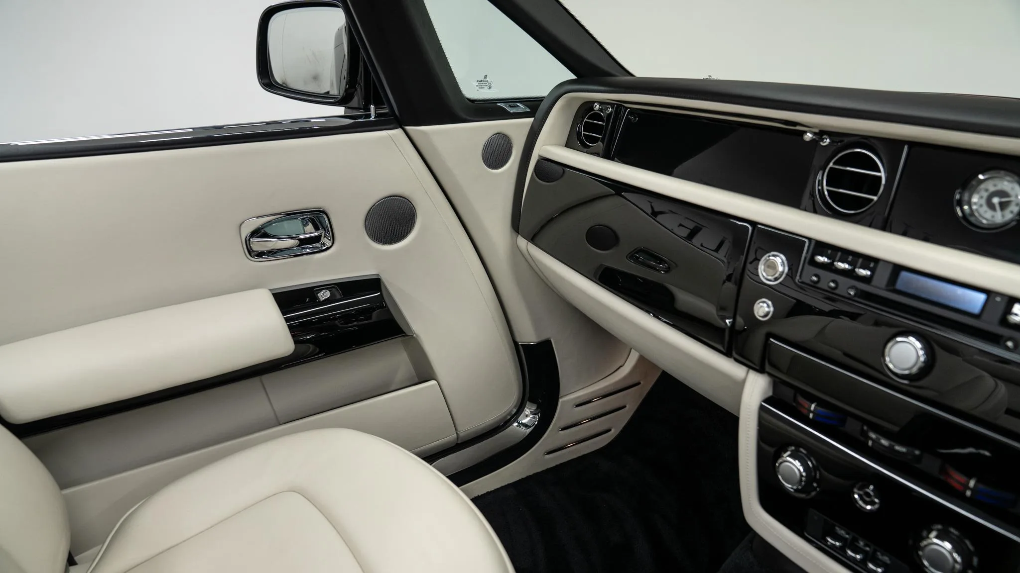 2011 Rolls-Royce Phantom Drophead Coupé, 30/30