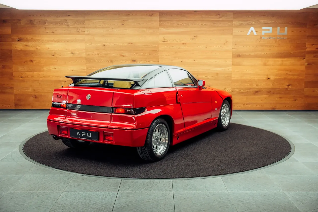 2012 Alfa Romeo SZ angeboten von einem Fachhändler in Uznach, Schweiz, Hauptfoto