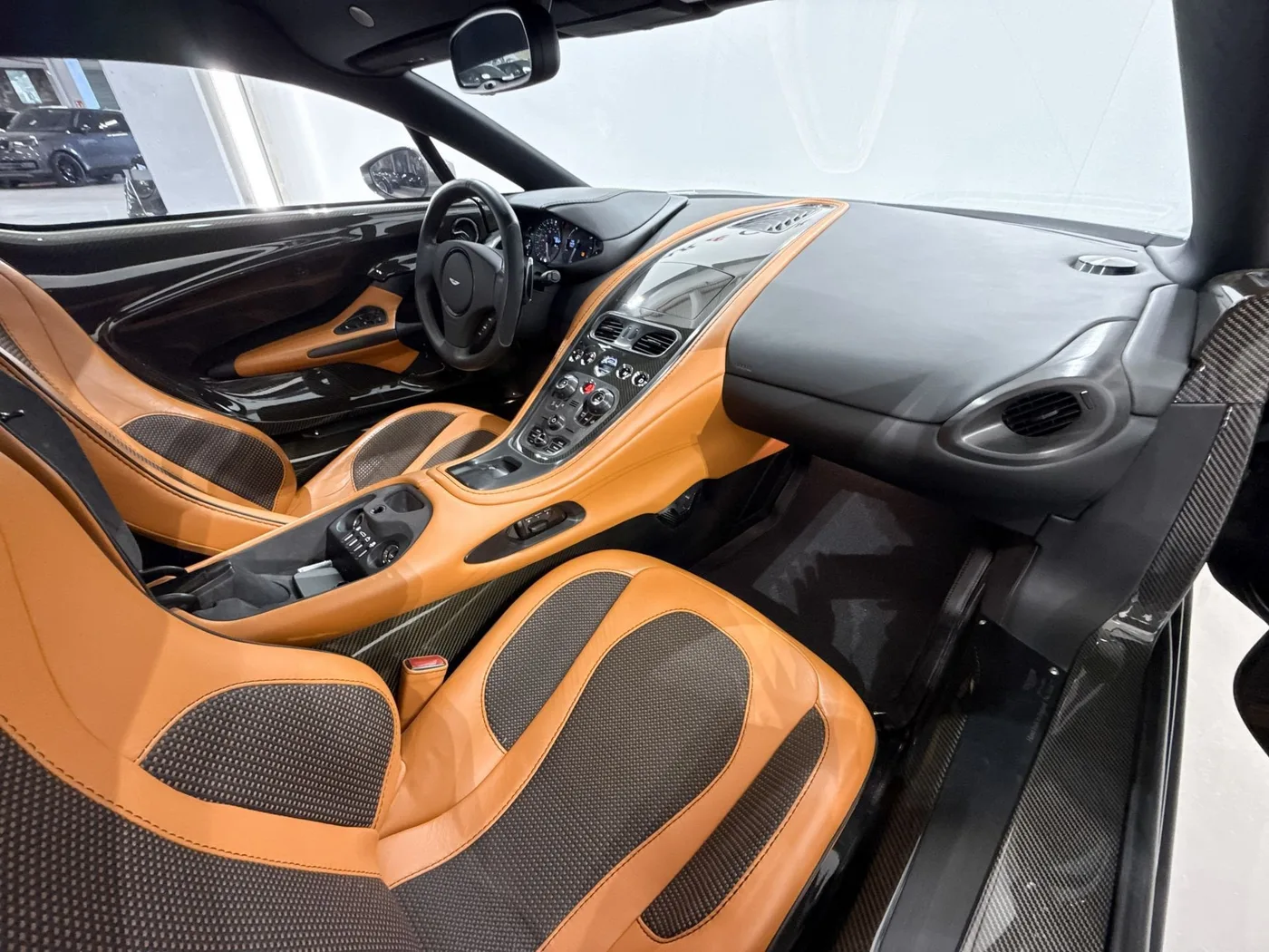2012 Aston Martin One-77 offered by a supercar dealer in Zibido San Giacomo, Italy, photo 14 of 22