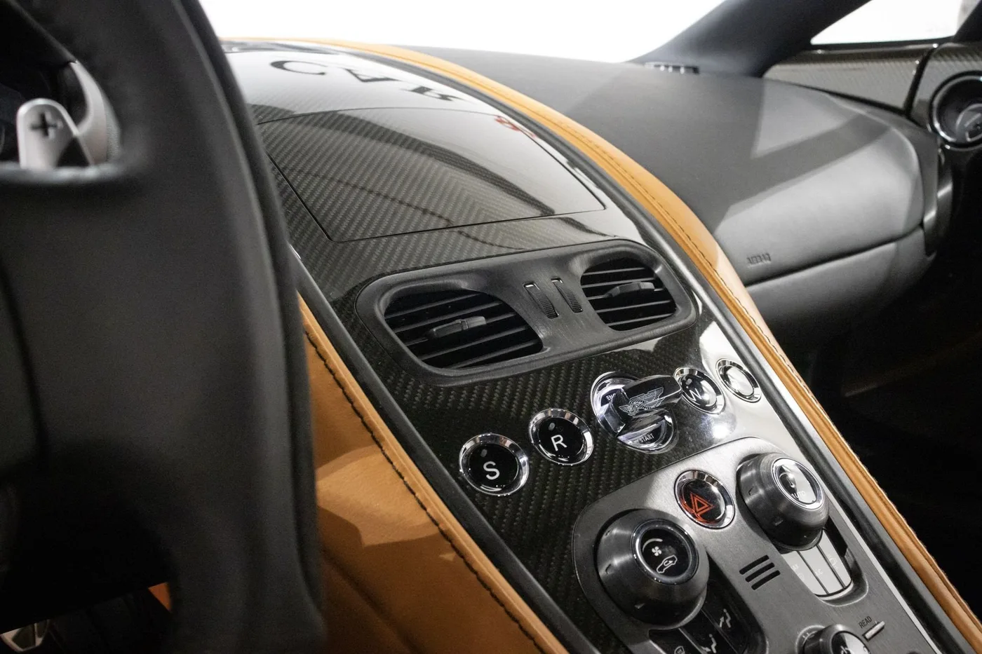 2012 Aston Martin One-77 offered by a supercar dealer in Zibido San Giacomo, Italy, photo 22 of 22