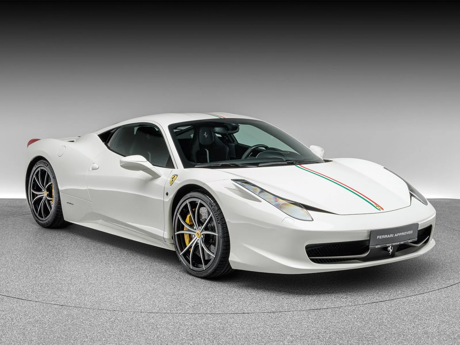 2012 Ferrari 458 Italia, 9/27