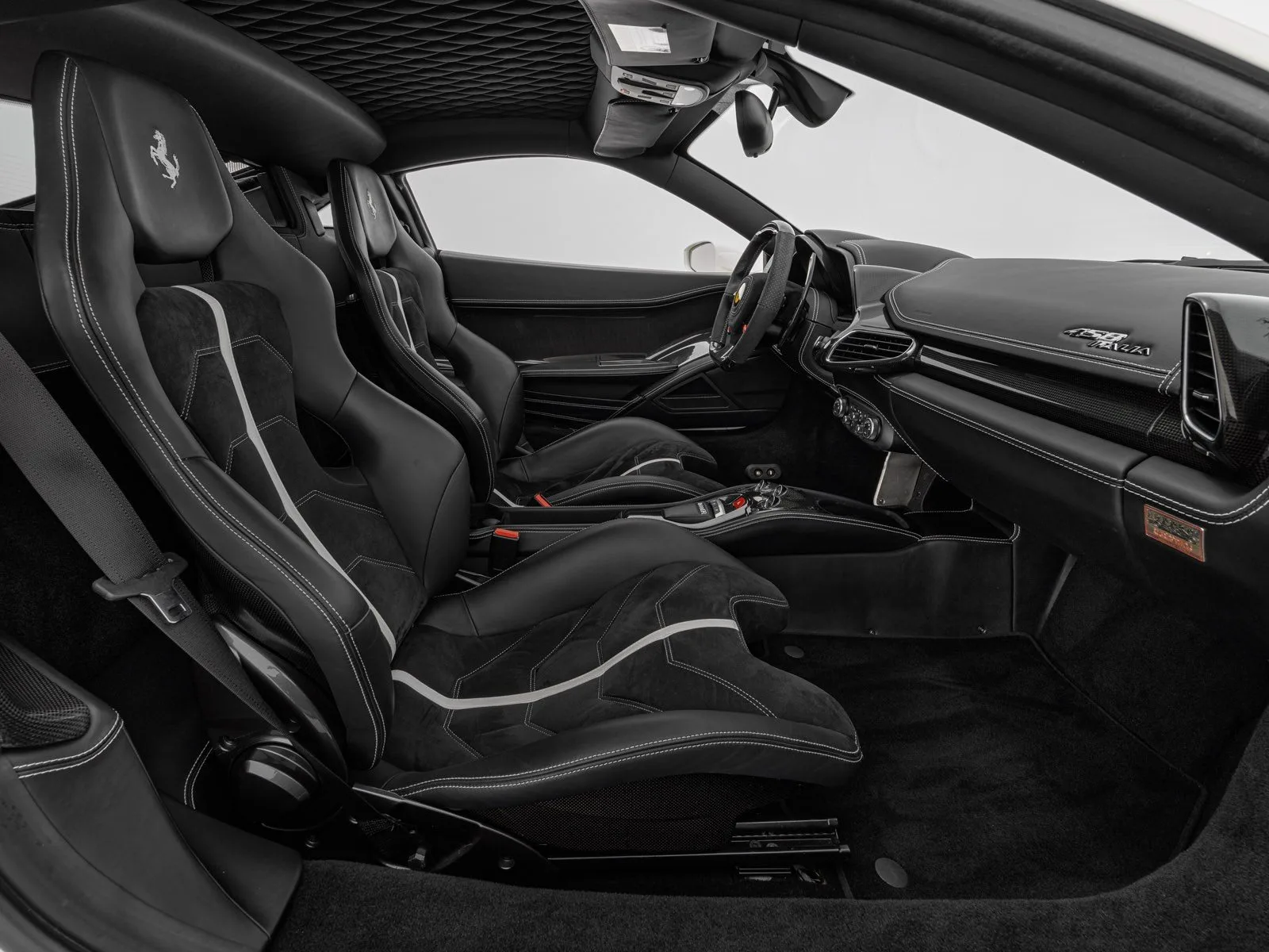 2012 Ferrari 458 Italia, 16/27