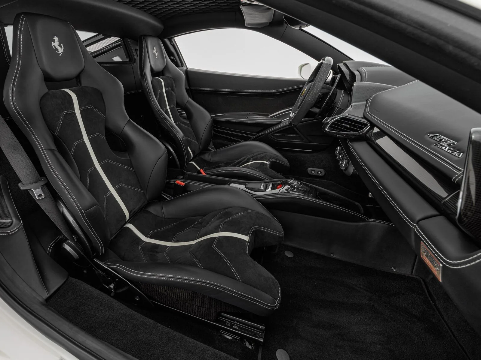 2012 Ferrari 458 Italia, 17/27