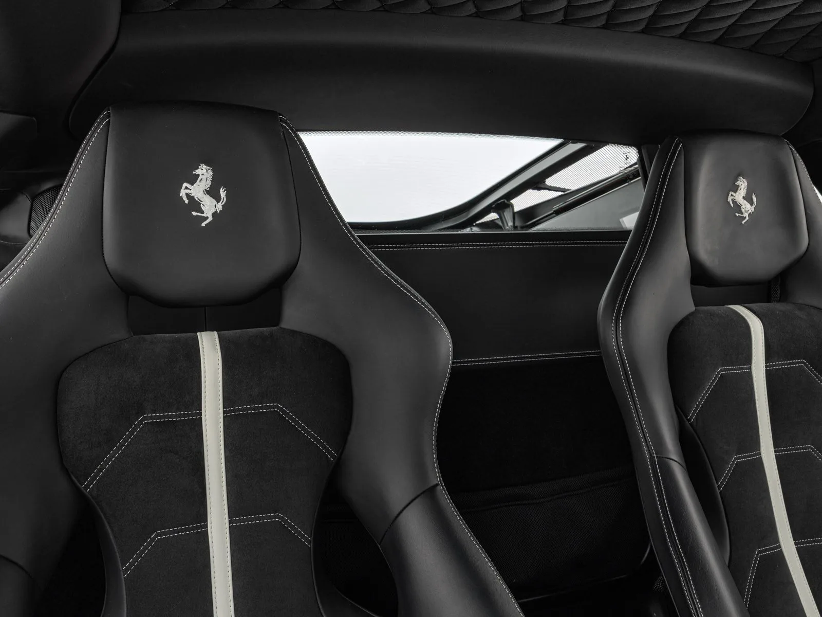 2012 Ferrari 458 Italia, 18/27