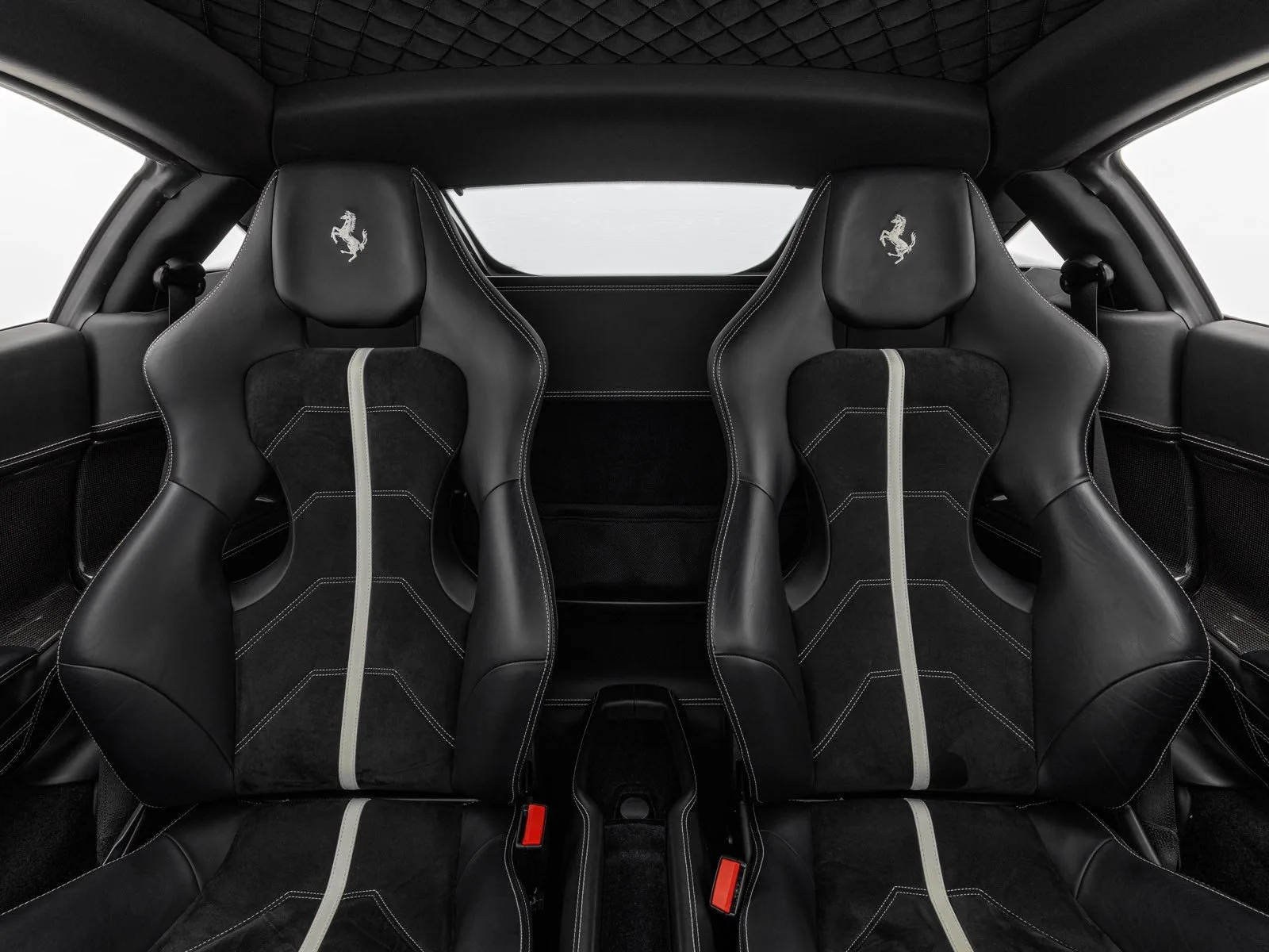 2012 Ferrari 458 Italia, 20/27