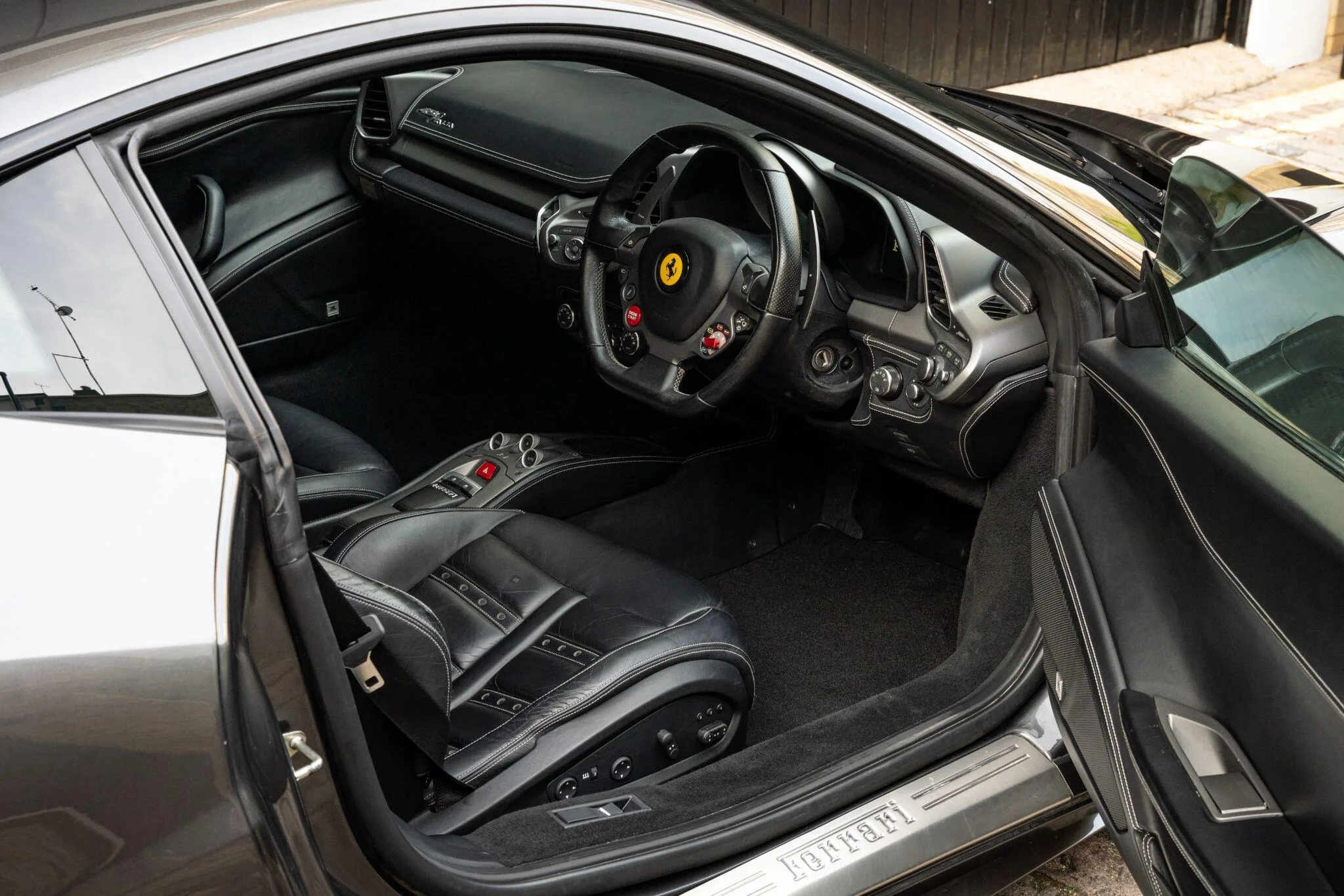 2012 Ferrari 458 Italia, 15/30