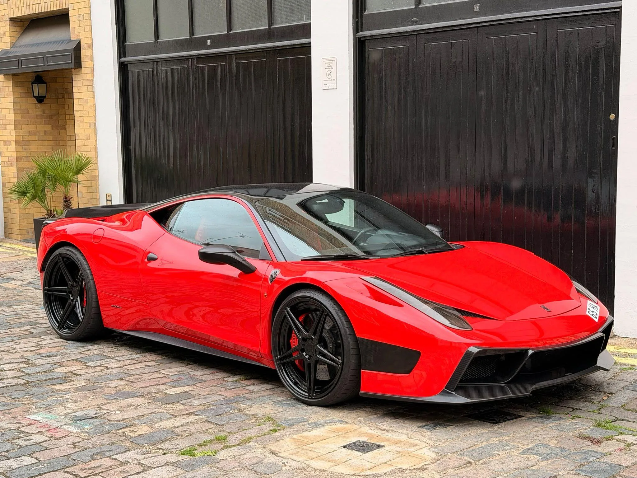 2012 Ferrari 458 Italia angeboten von einem Fachhändler in London, Vereinigtes Königreich, Hauptfoto