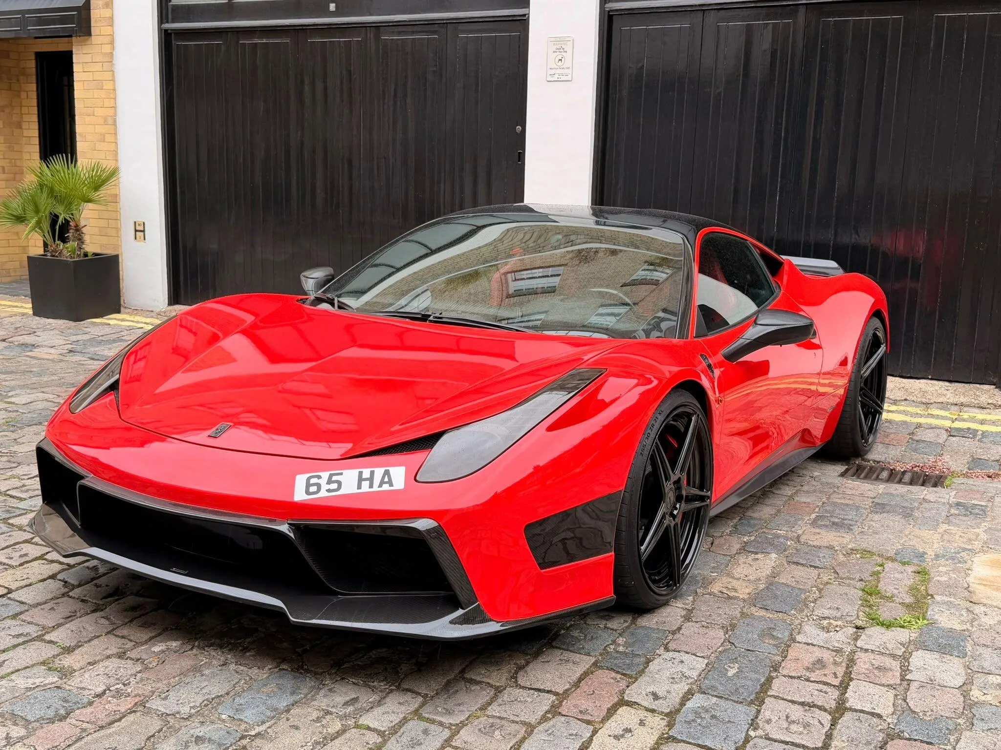 2012 Ferrari 458 Italia, 27/30