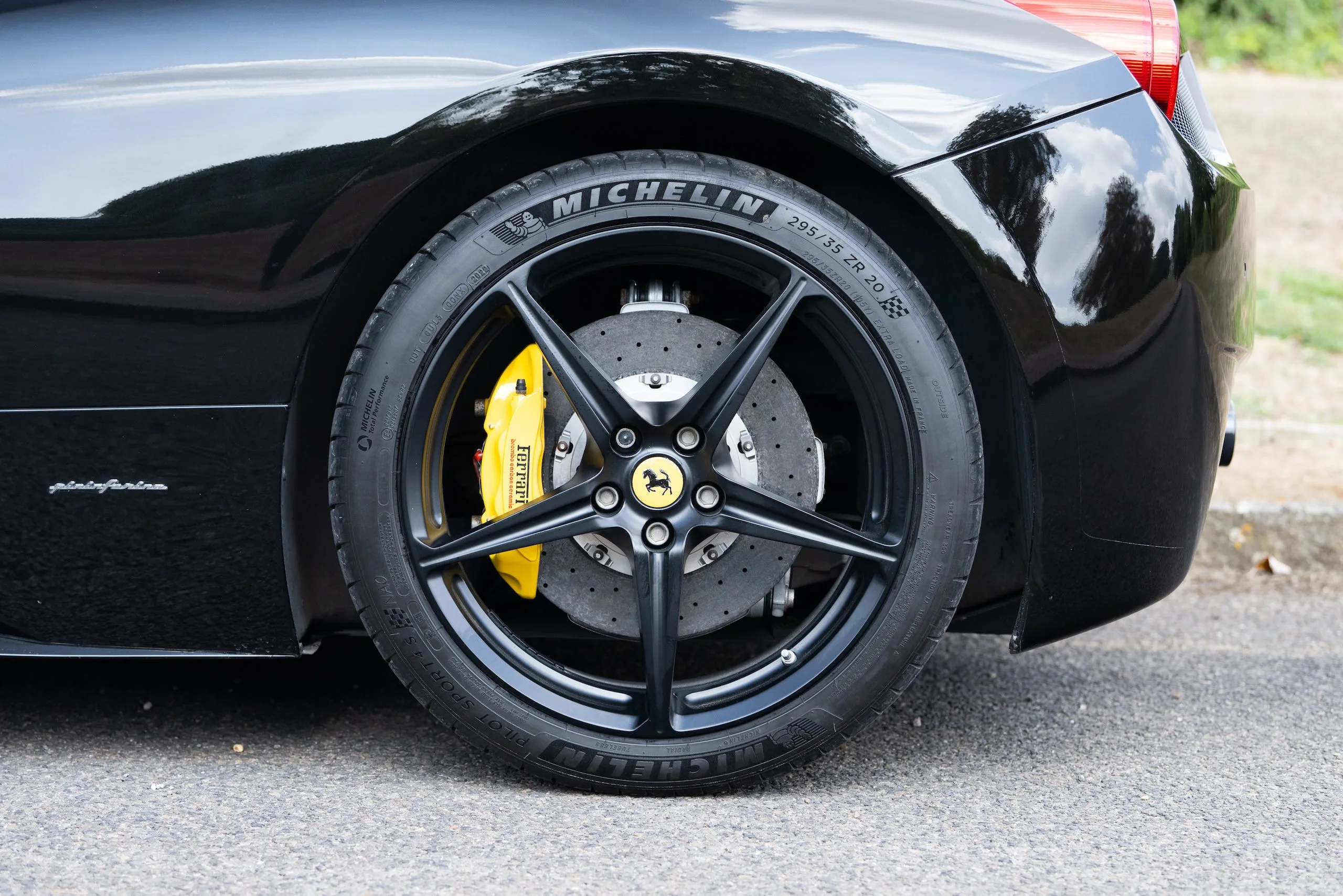 2012 Ferrari 458 Italia, 12/24