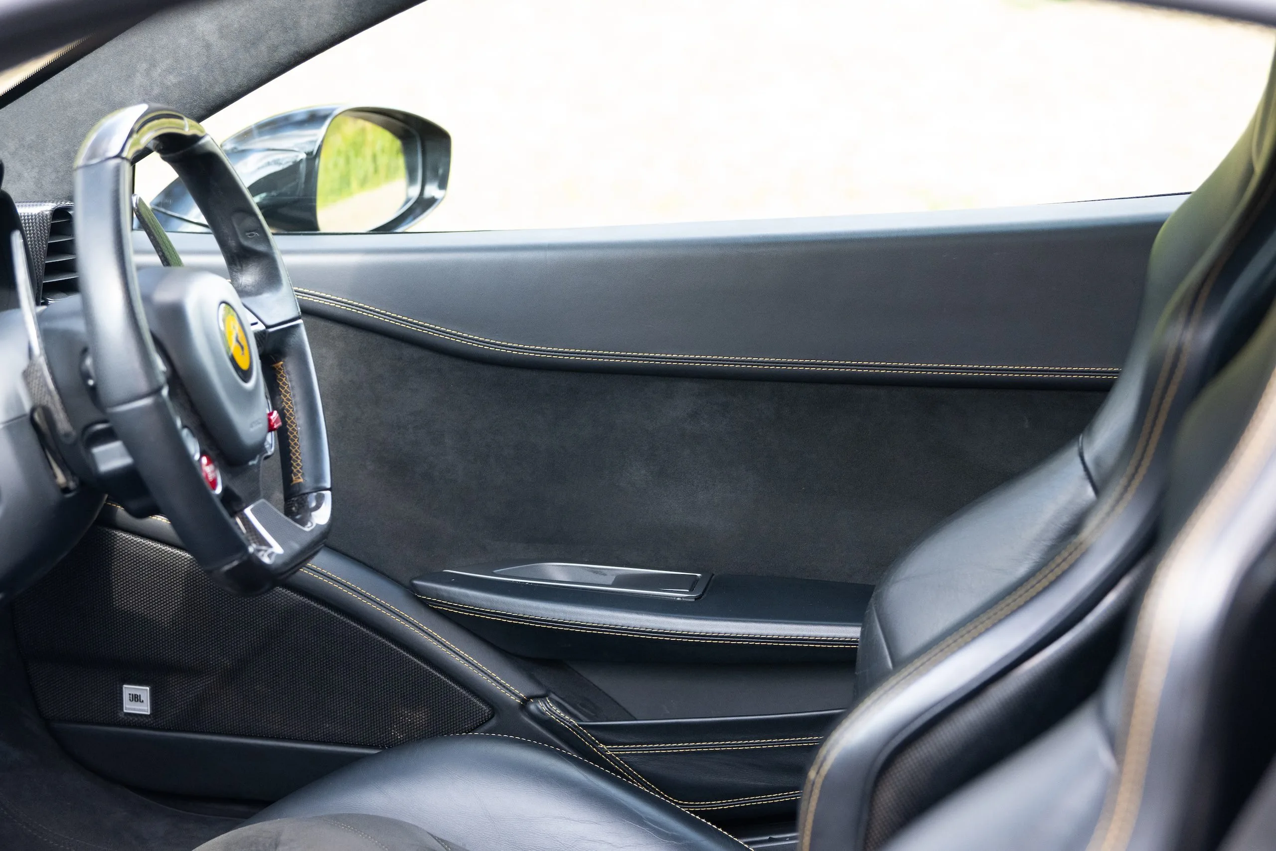 2012 Ferrari 458 Italia, 17/24
