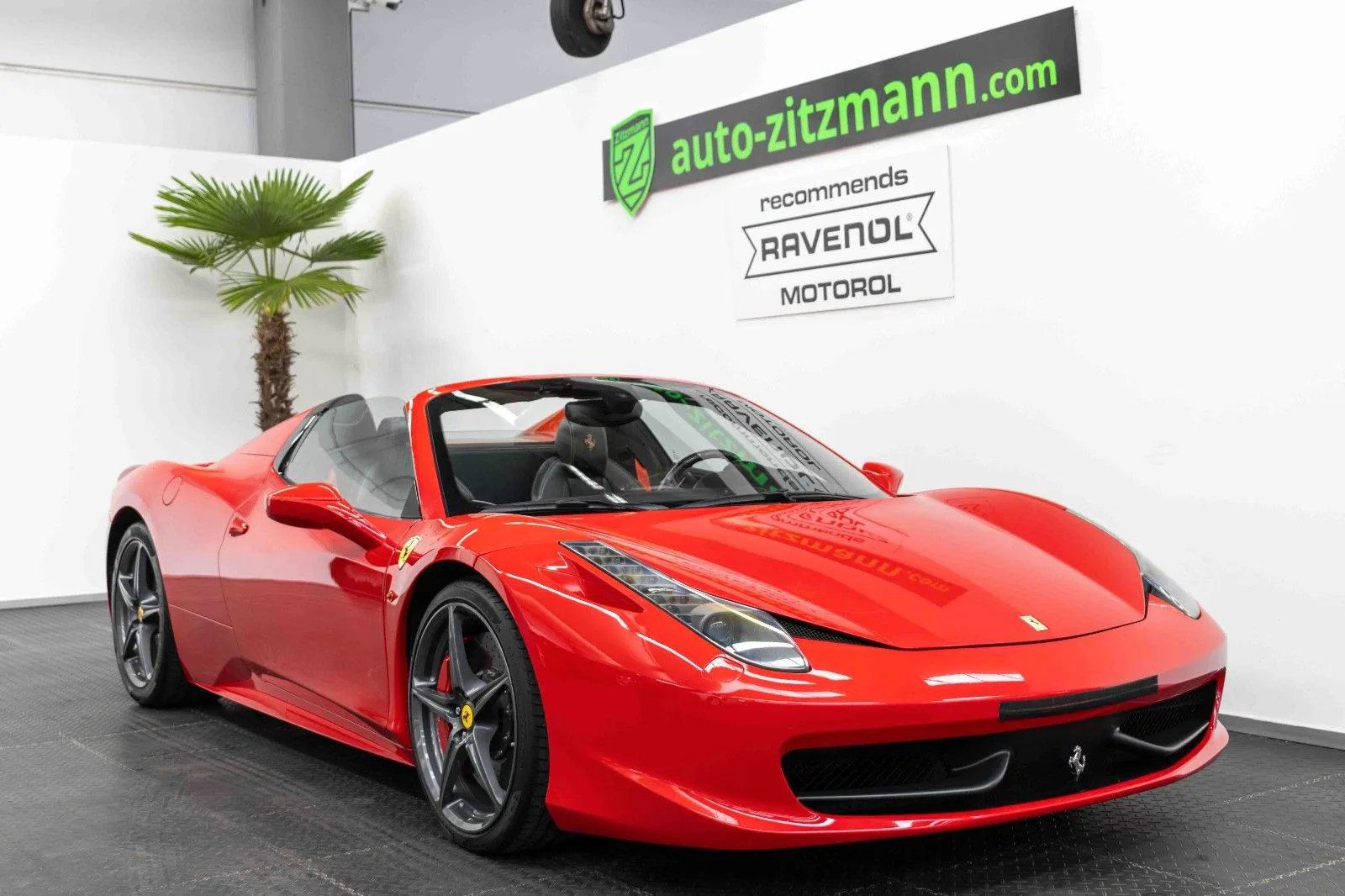 2012 Ferrari 458 Spider angeboten von einem Fachhändler in Nuremberg, Deutschland, Hauptfoto