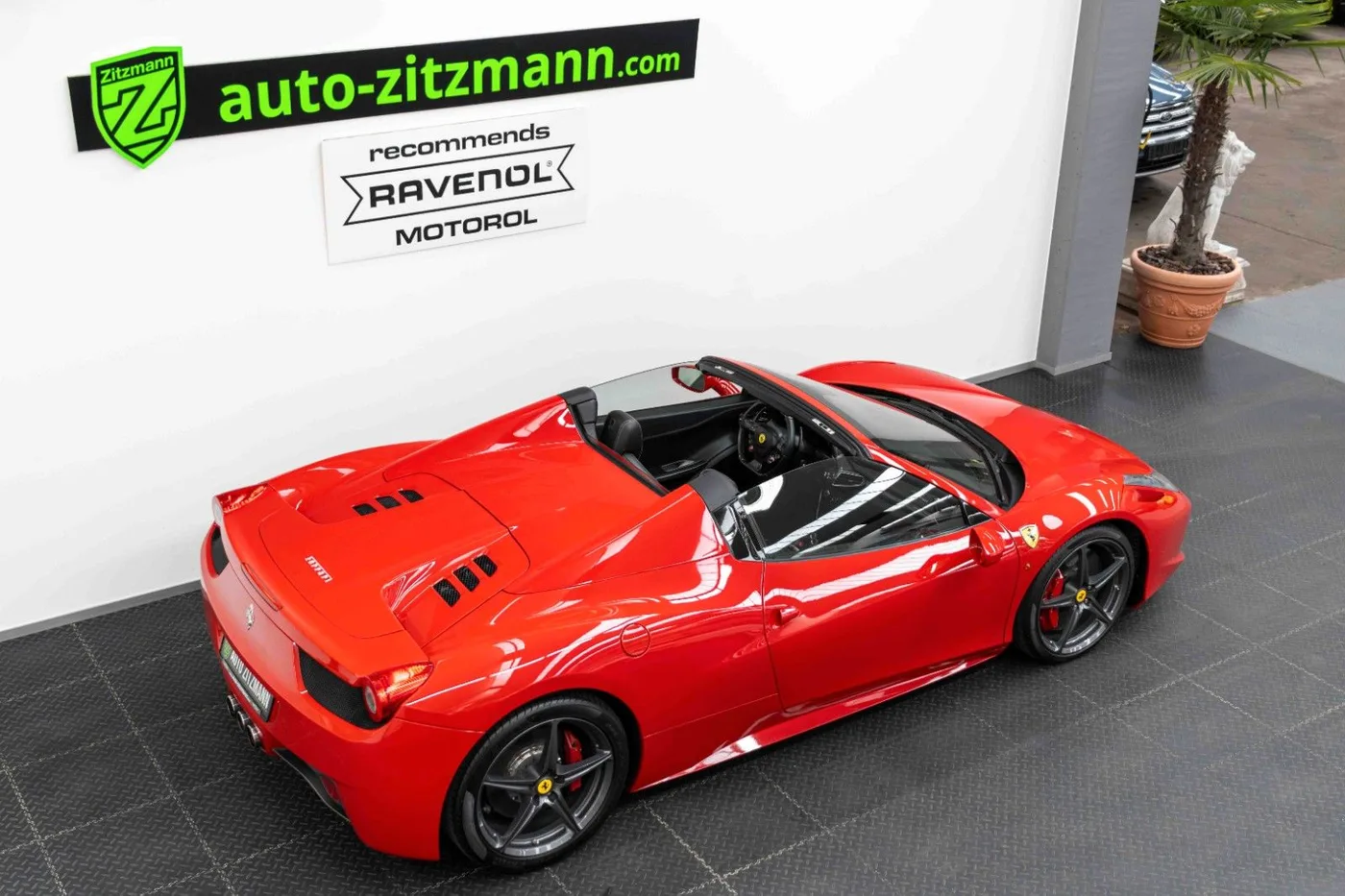 2012 Ferrari 458 Spider angeboten von einem Fachhändler in Nuremberg, Deutschland, Foto 6 von 15