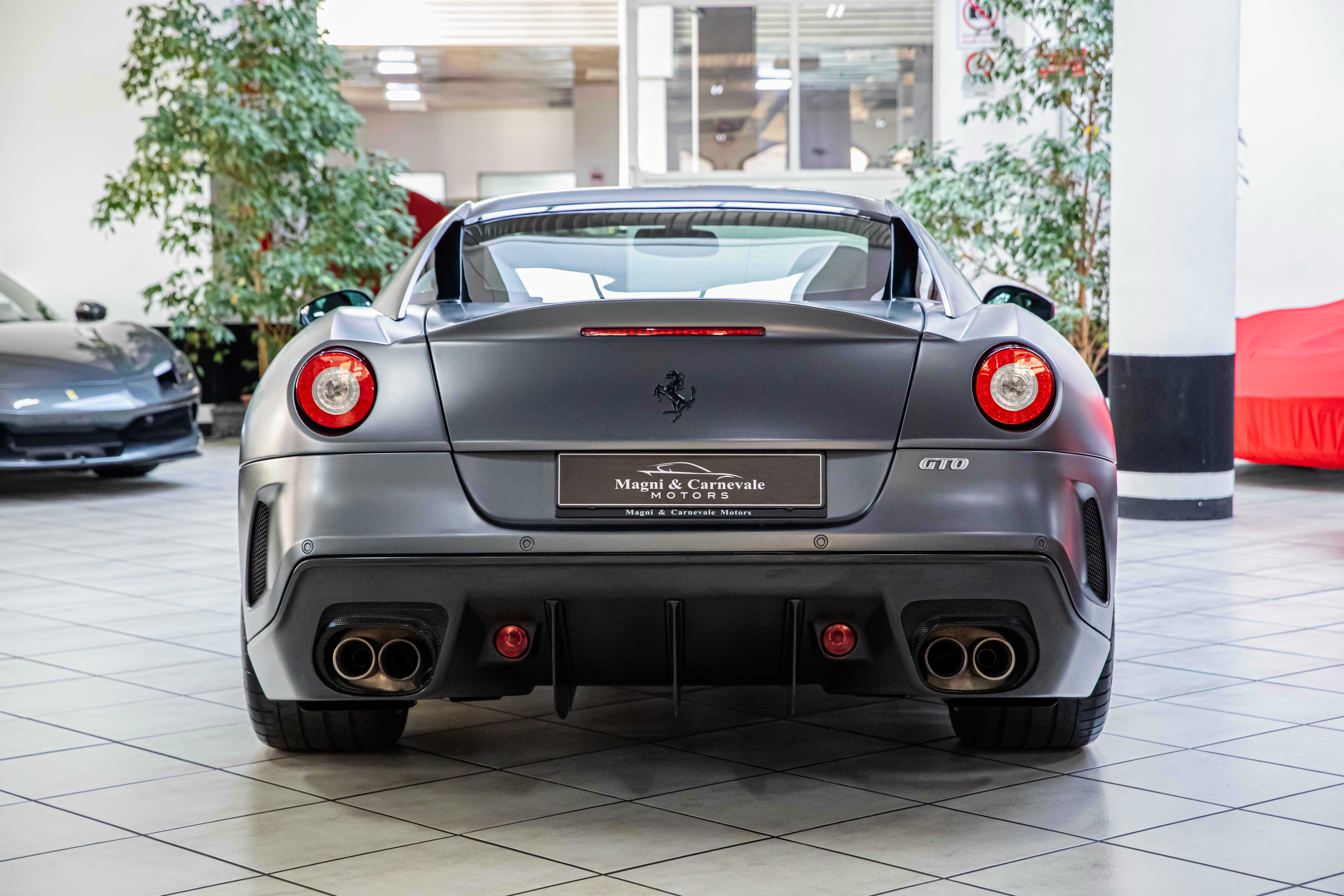 2012 Ferrari 599 GTO proposée par un concessionnaire spécialisé à Milan, Italie, photo 10 sur 20