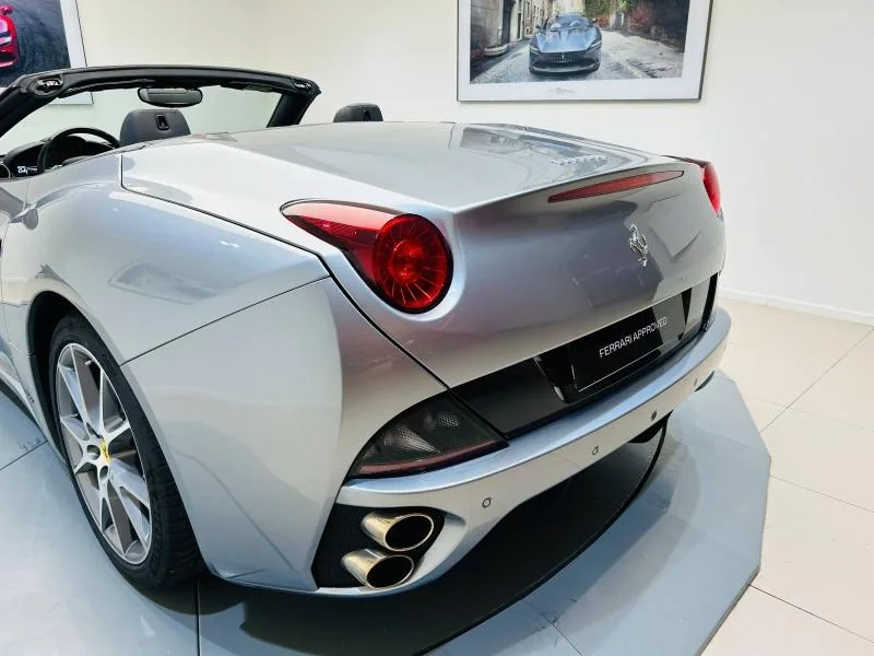 2012 Ferrari California, 17/20