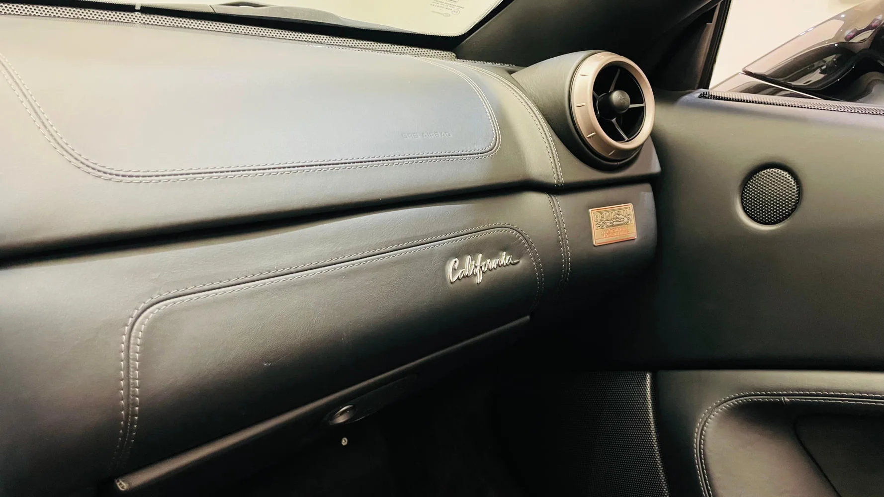 2012 Ferrari California, 21/23