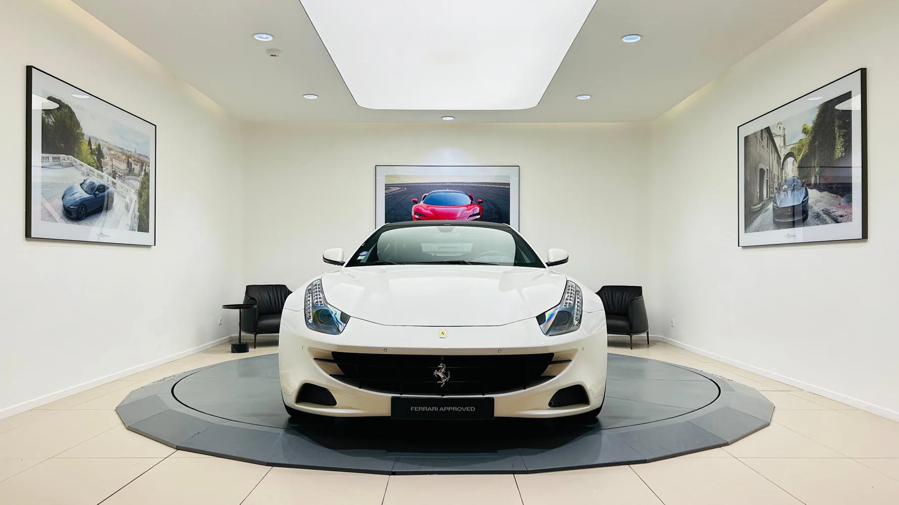 2012 Ferrari FF proposée par un concessionnaire spécialisé à Balma, France, photo principale