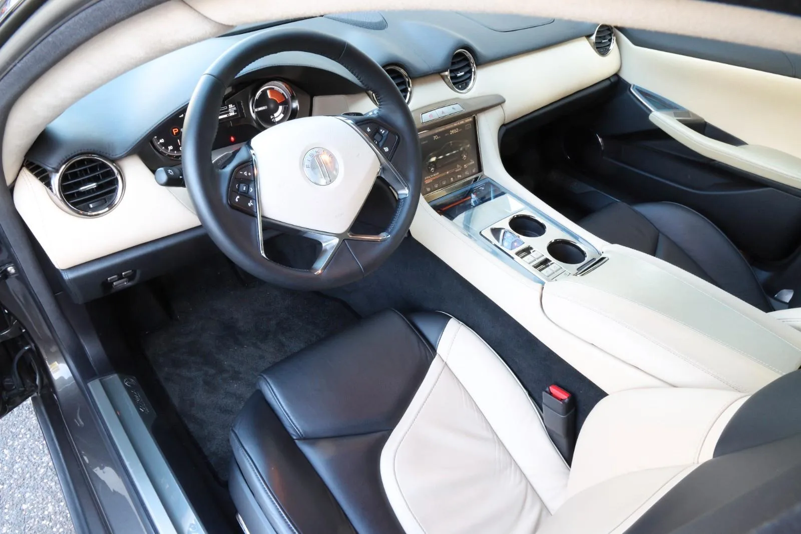 2012 Fisker Karma EcoSport, 3/24