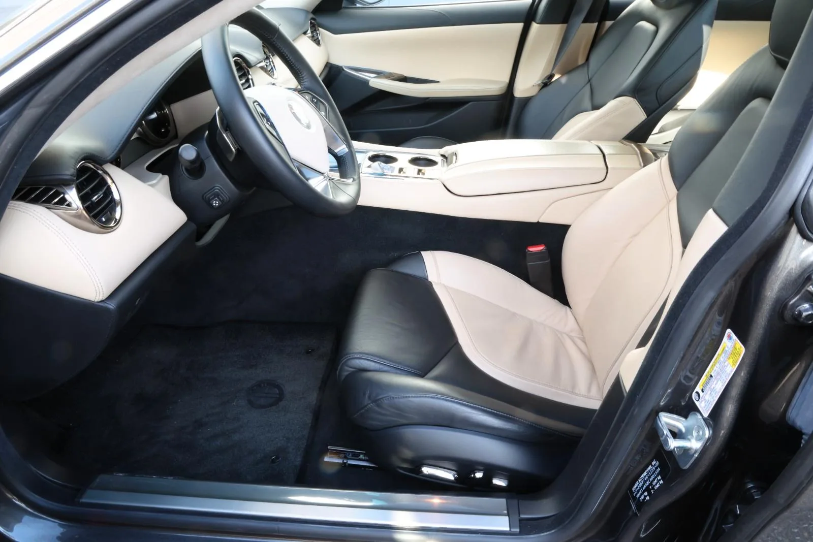 2012 Fisker Karma EcoSport, 19/24