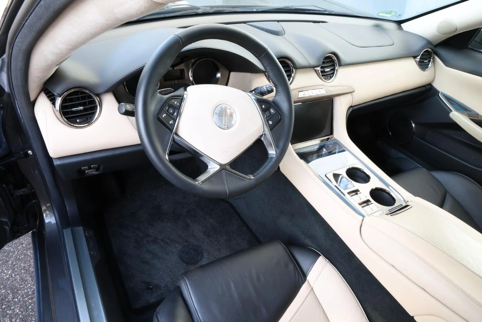 2012 Fisker Karma EcoSport, 20/24