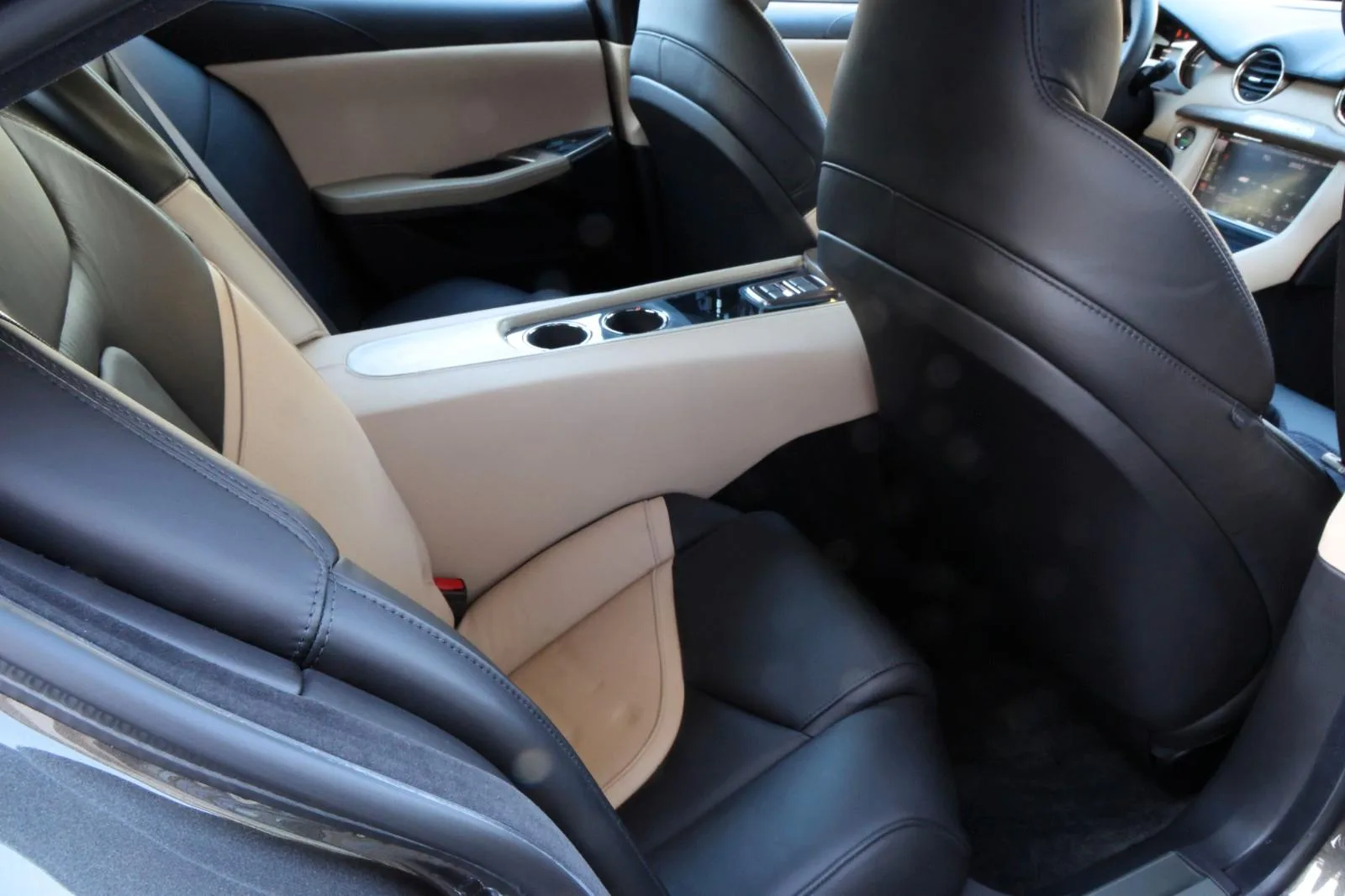 2012 Fisker Karma EcoSport, 23/24