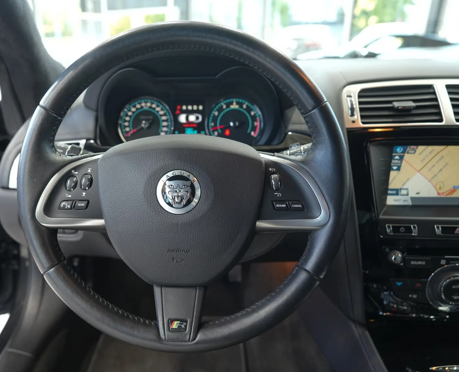 2012 Jaguar XKR Portfolio, 21/30