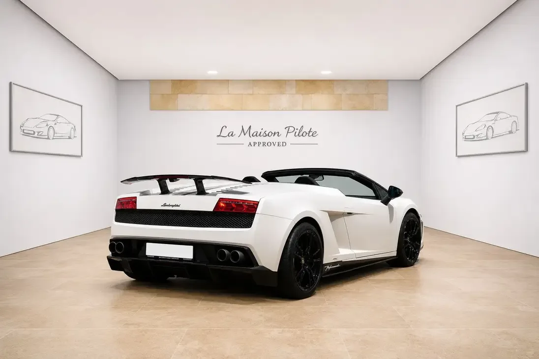 2012 Lamborghini Gallardo LP 570-4 Spyder Performante, 4/16